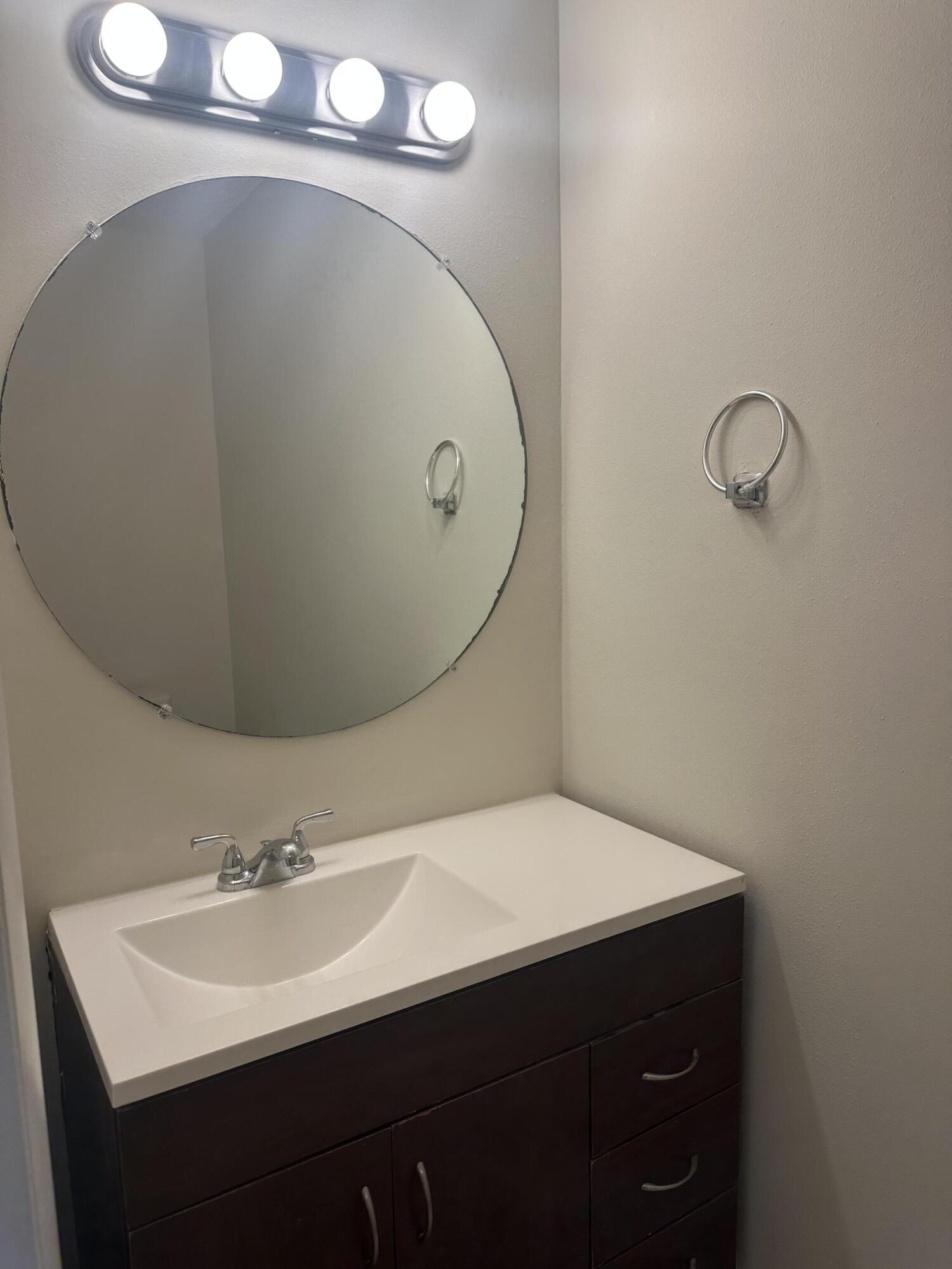 DESTIN RACQUET CLUB T/H - Residential Lease