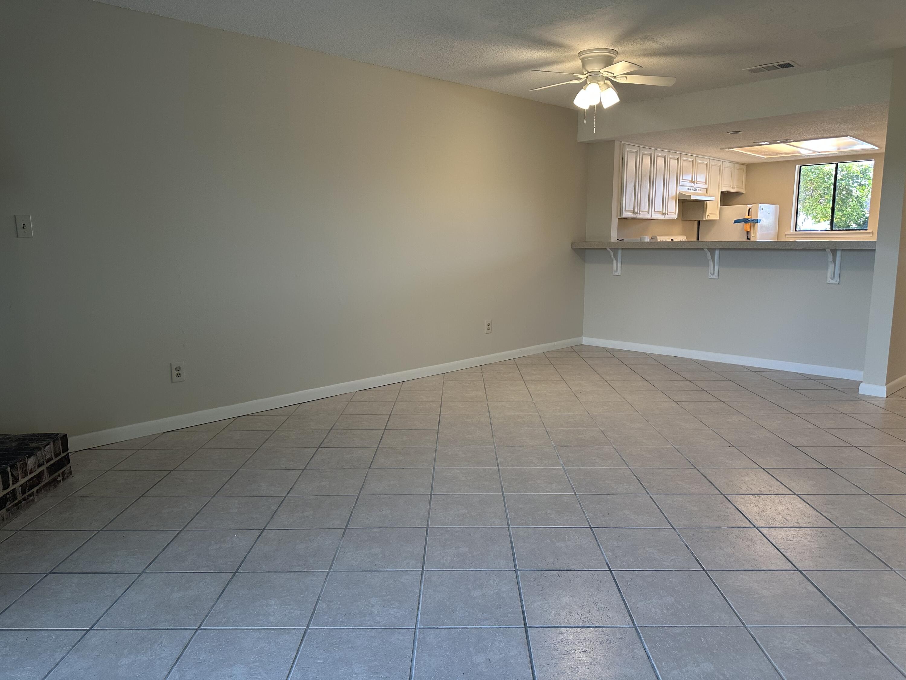 DESTIN RACQUET CLUB T/H - Residential Lease