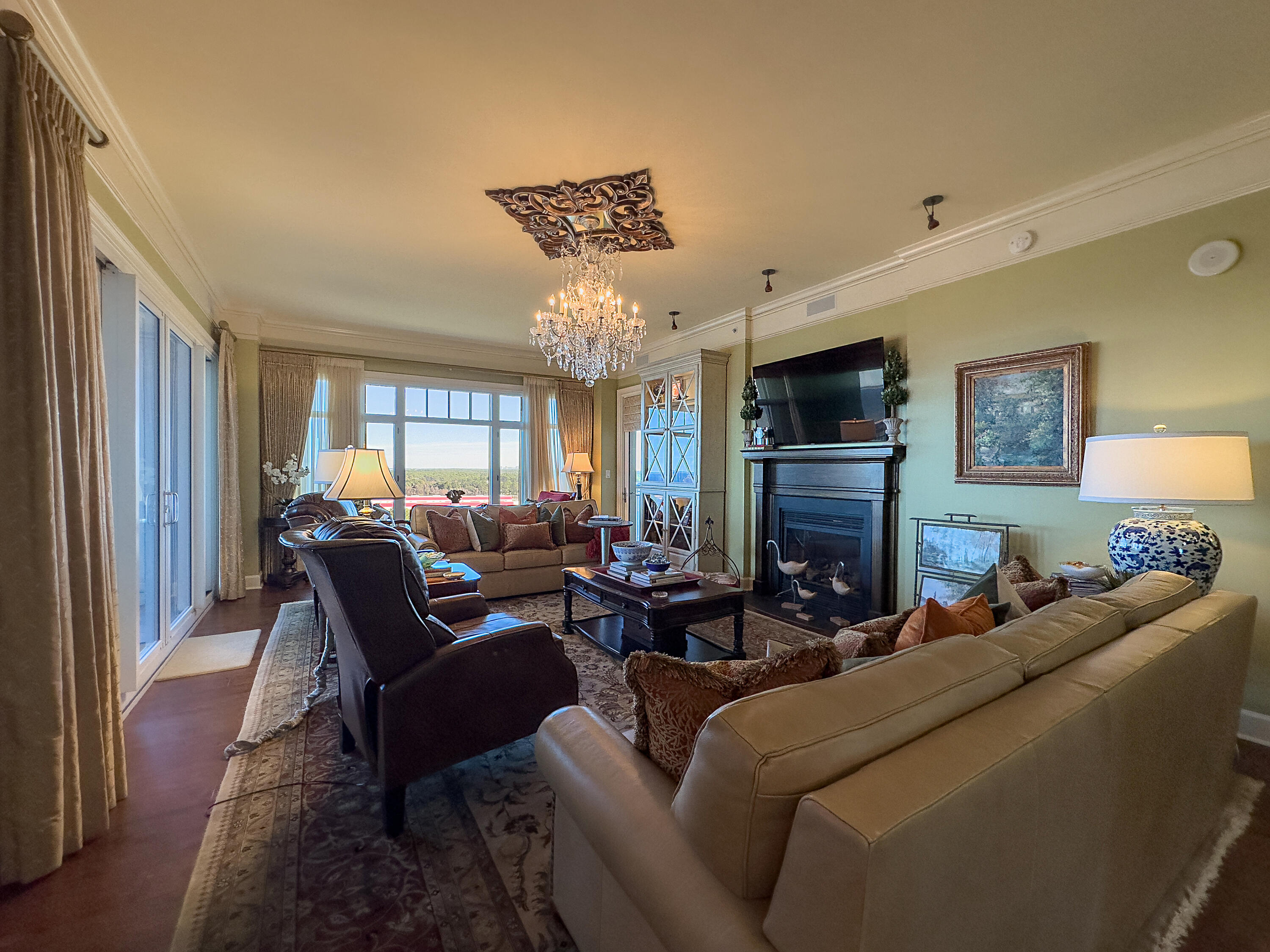 ONE WATER PLACE @ KELLY PLANTATION - Residential