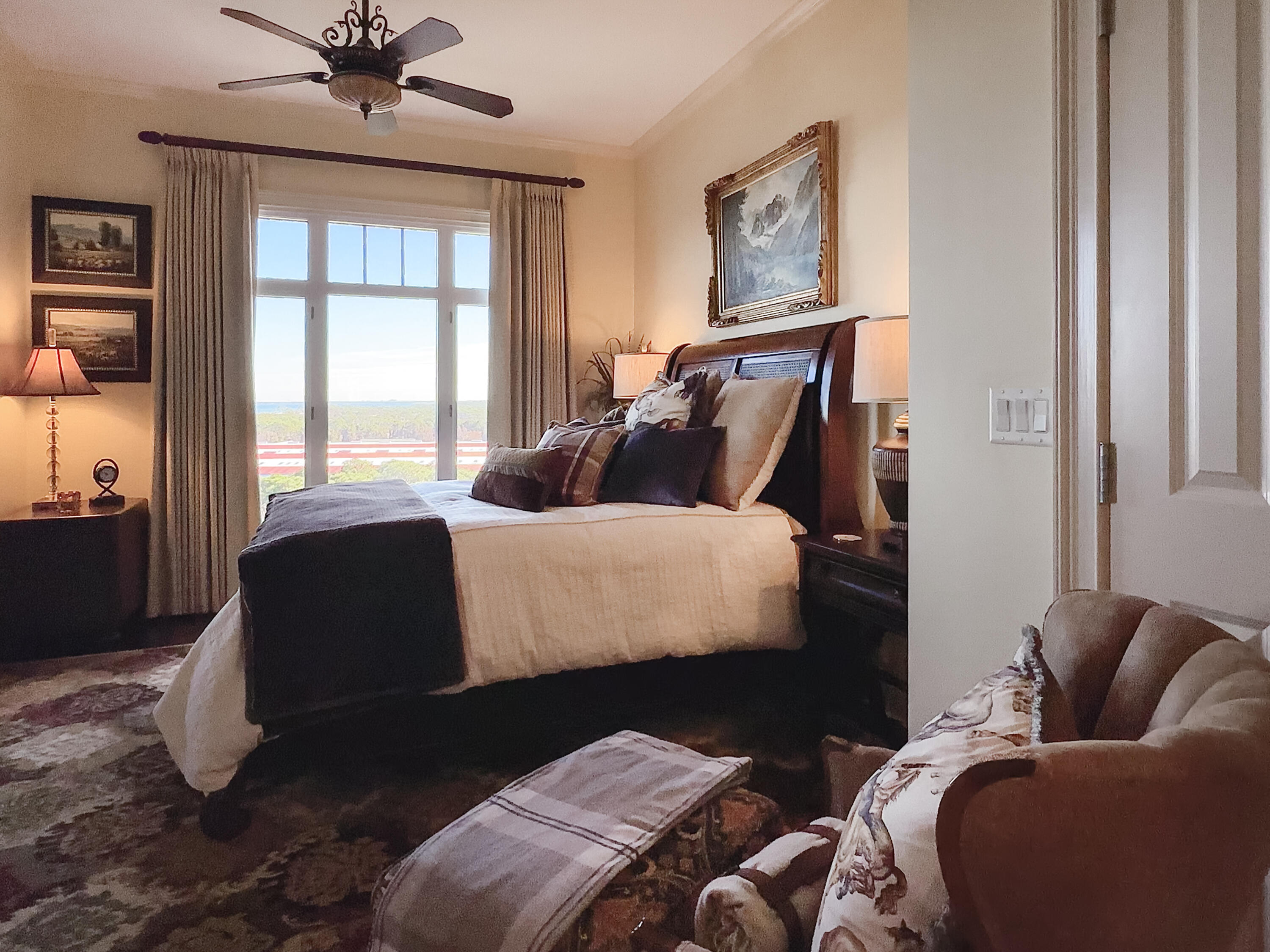 ONE WATER PLACE @ KELLY PLANTATION - Residential