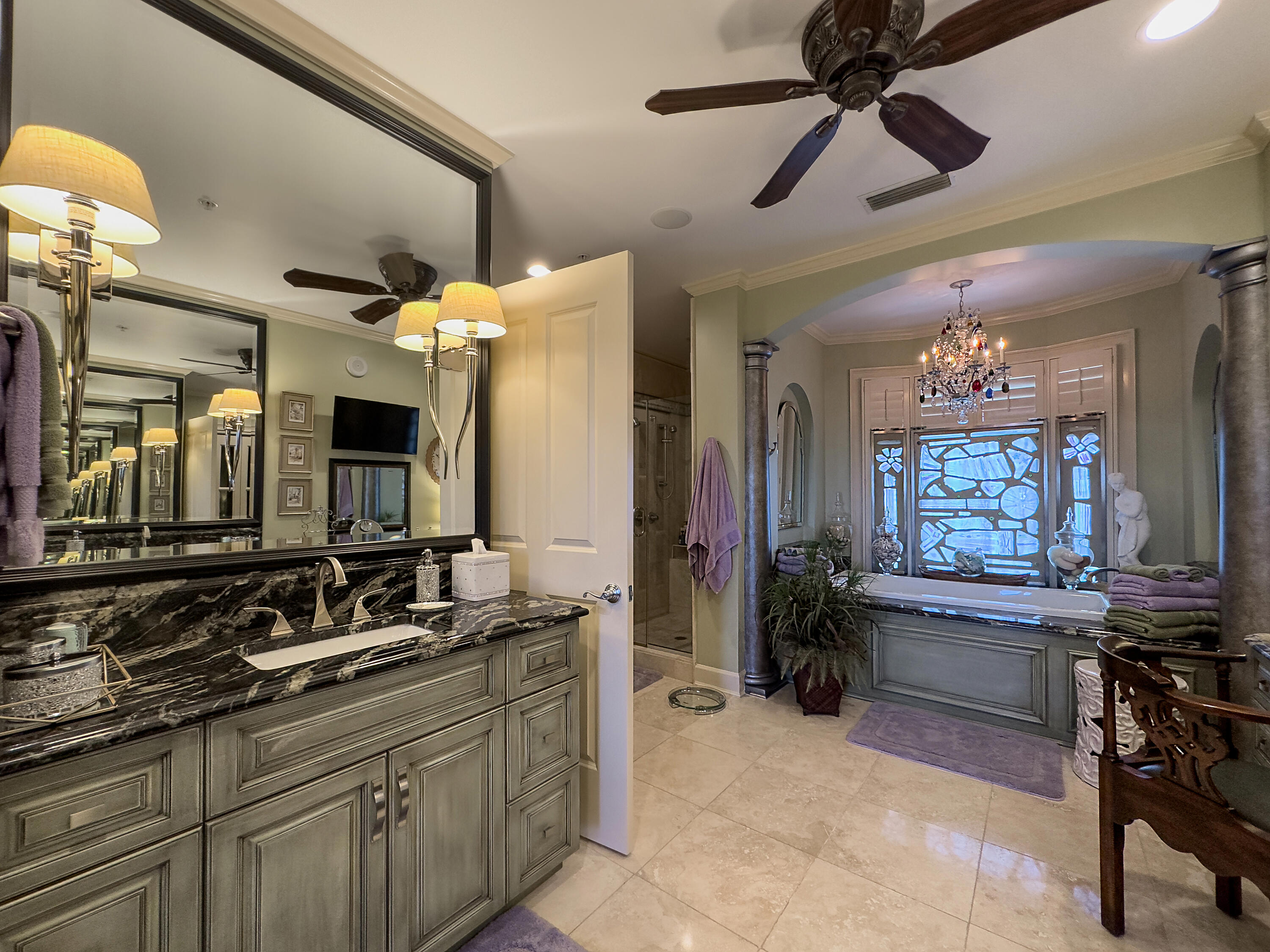 ONE WATER PLACE @ KELLY PLANTATION - Residential