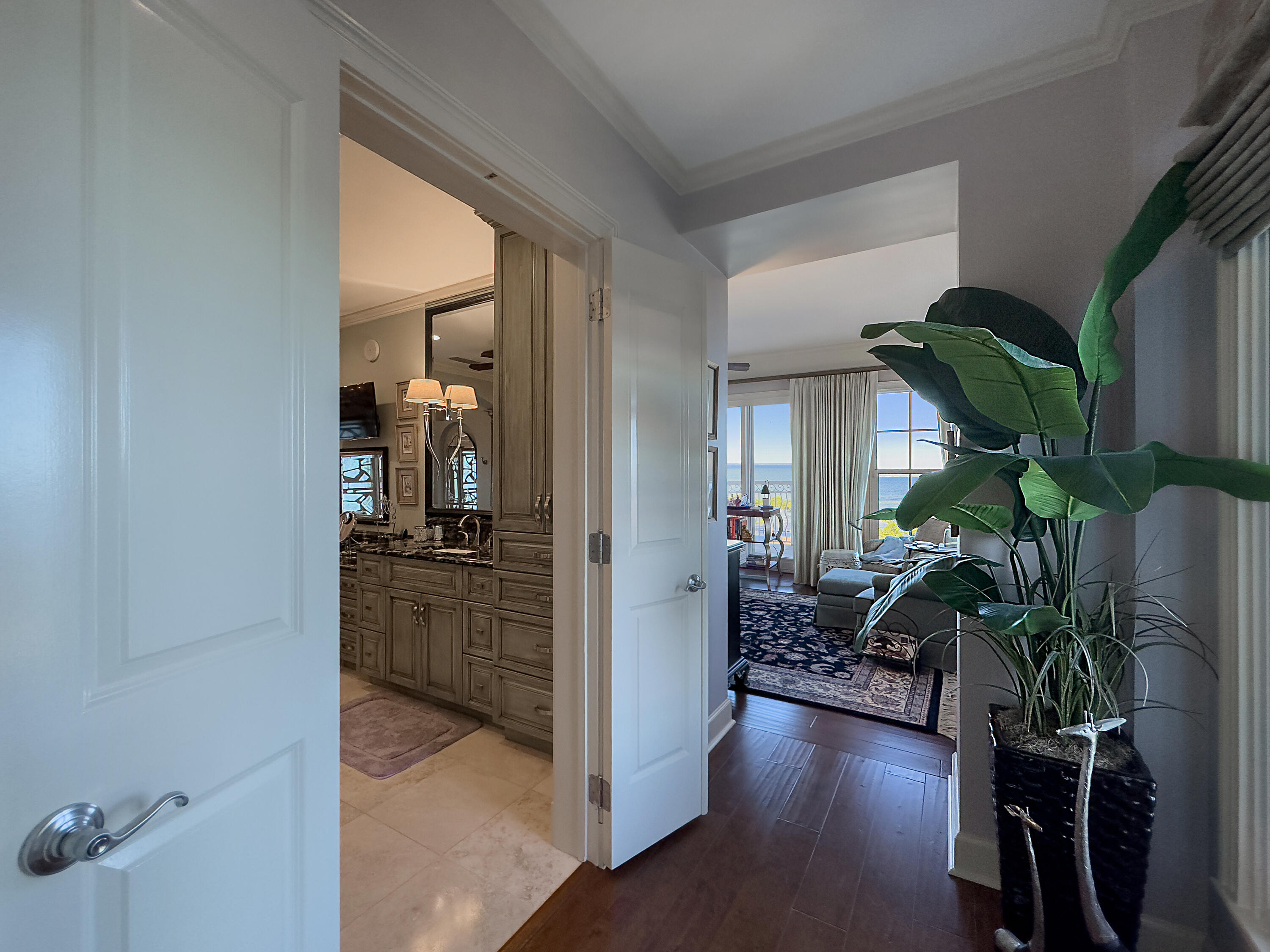 ONE WATER PLACE @ KELLY PLANTATION - Residential