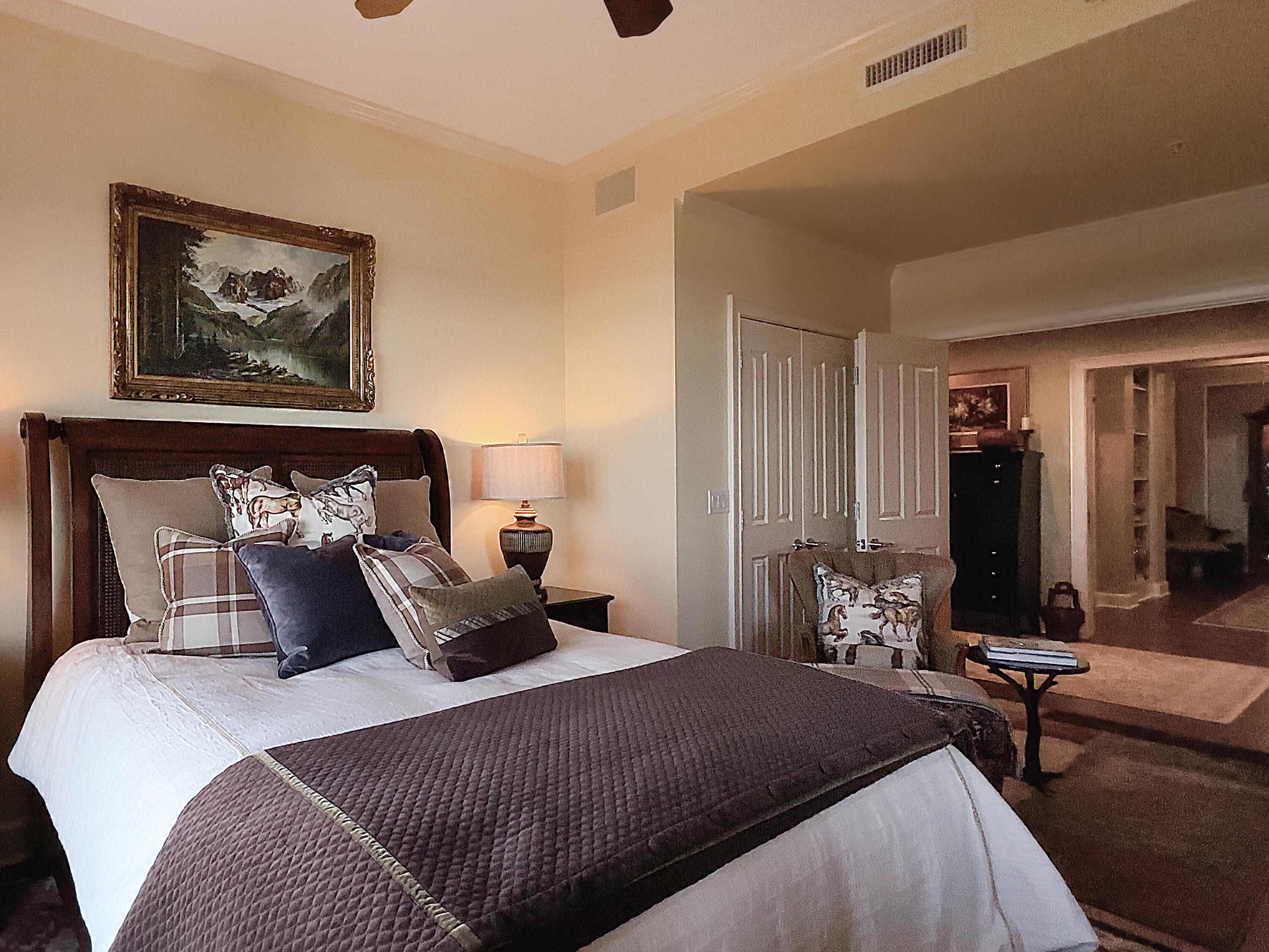 ONE WATER PLACE @ KELLY PLANTATION - Residential