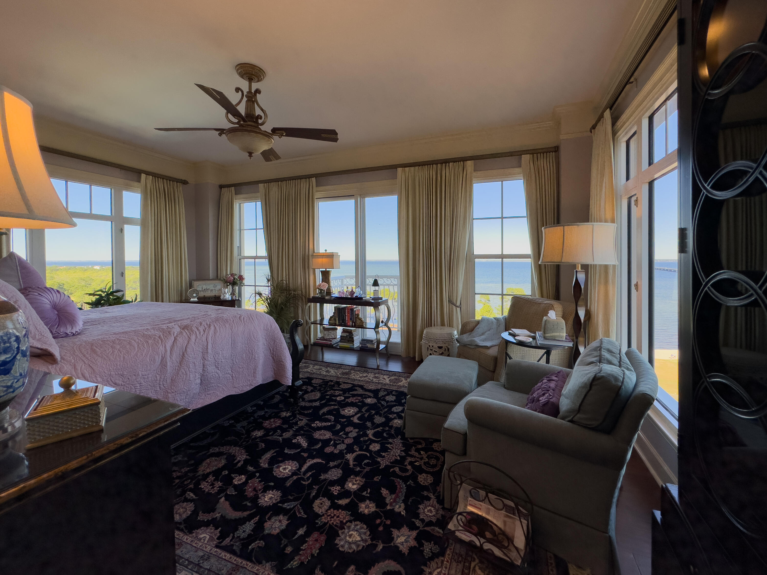 ONE WATER PLACE @ KELLY PLANTATION - Residential