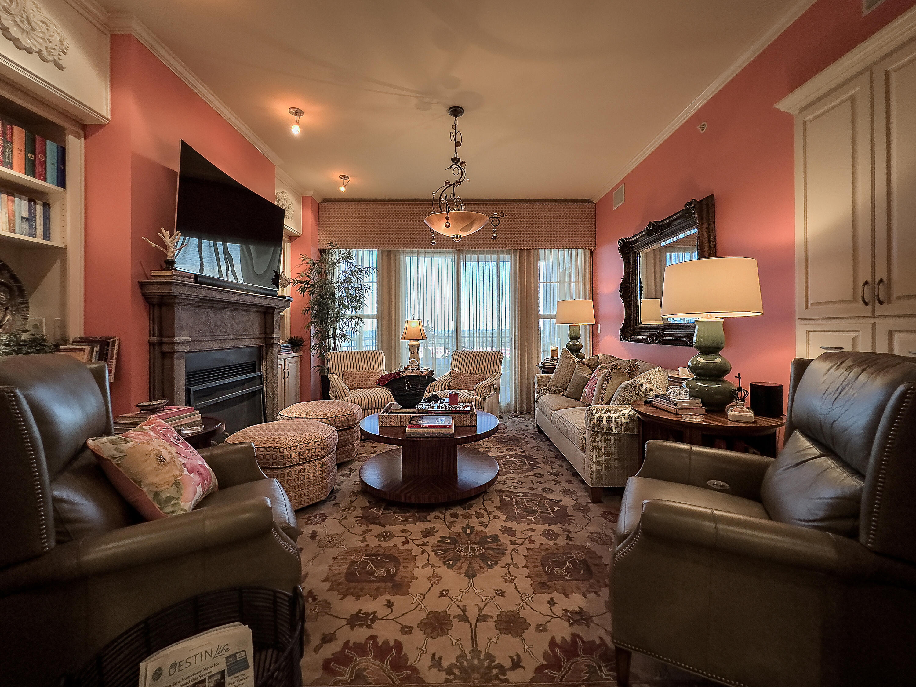 ONE WATER PLACE @ KELLY PLANTATION - Residential