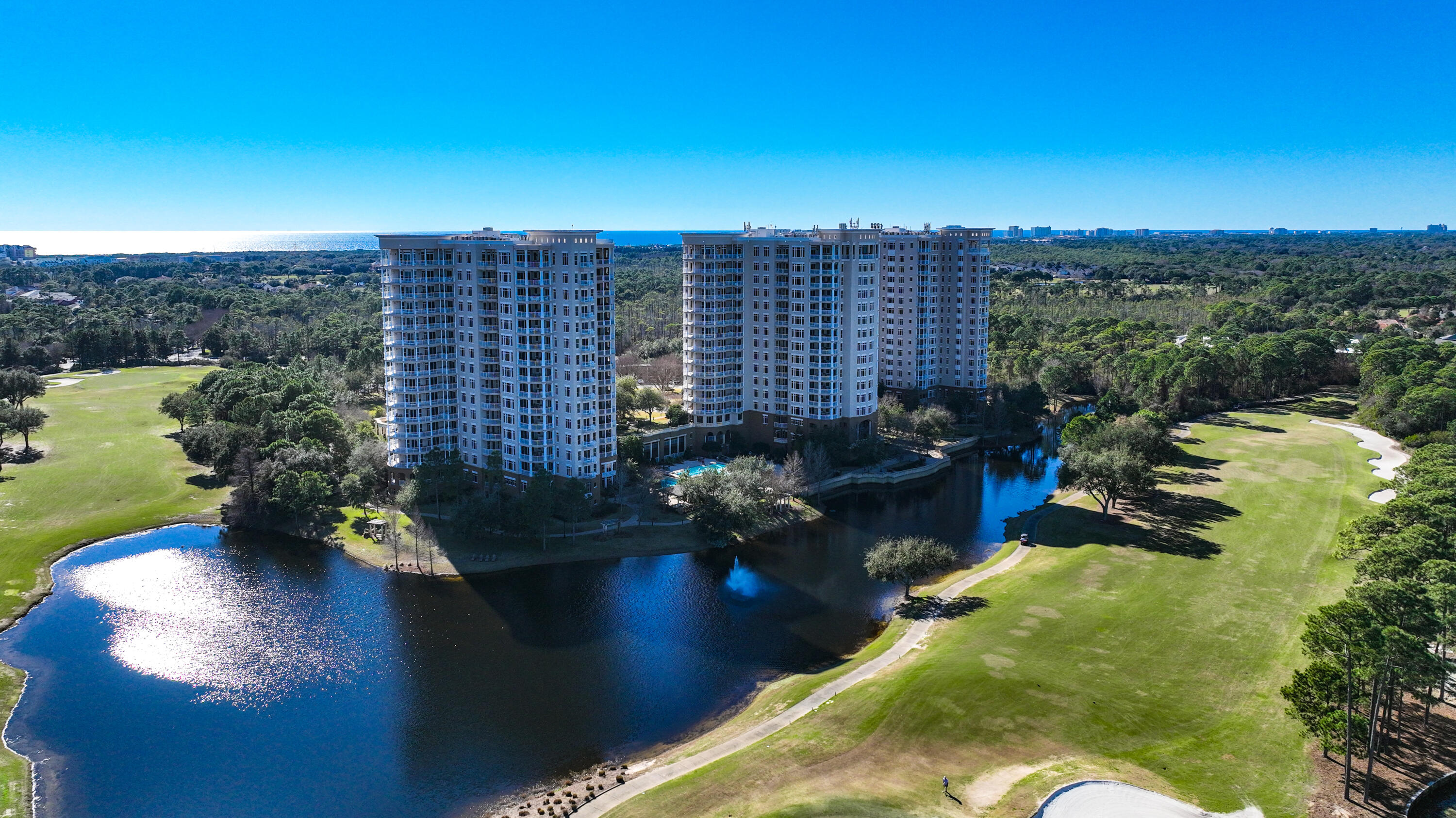 ONE WATER PLACE @ KELLY PLANTATION - Residential