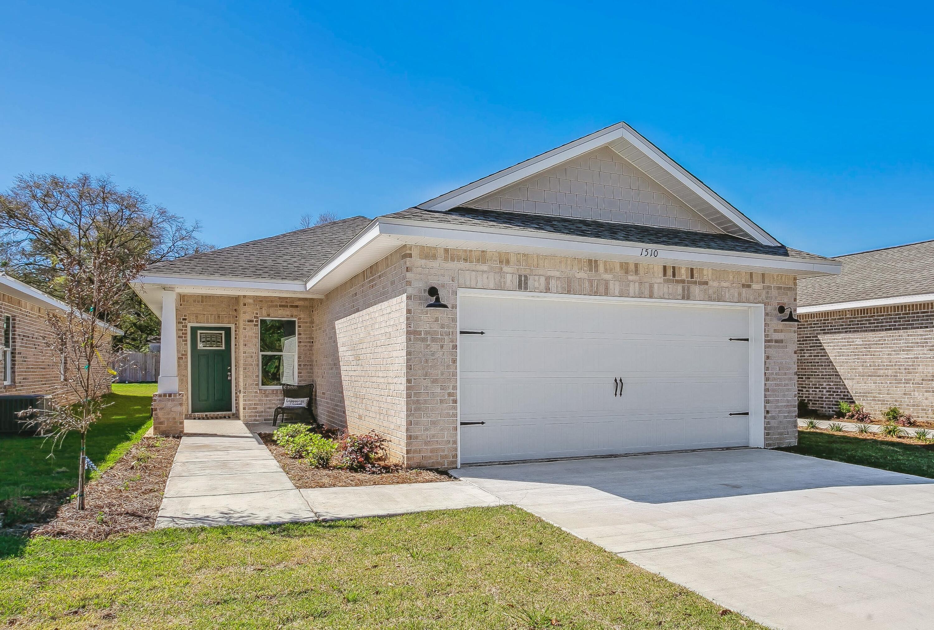*!*!$5,000 towards closing cost, builder will pay for title, doc stamps, deed, & final survey. This lovely all brick Craftsman style split floor plan home offers beautiful finishes throughout. The kitchen features stainless-steel appliances, Shaker style cabinets with soft-close doors & drawers, spacious pantry, quartz countertops throughout the home, and a timeless kitchen backsplash. The master bedroom has a huge walk-in closet with its own bathroom offering beautiful, cultured marble shower & dual vanities. LVP waterproof flooring throughout helps keep this a low-allergen home. Live in the heart of Niceville; walking distance to Plew Elementary school pre-K to 5th grade, shopping and entertainment. Agent on Duty Tues-Fri. 12:30 to 4:30pm.