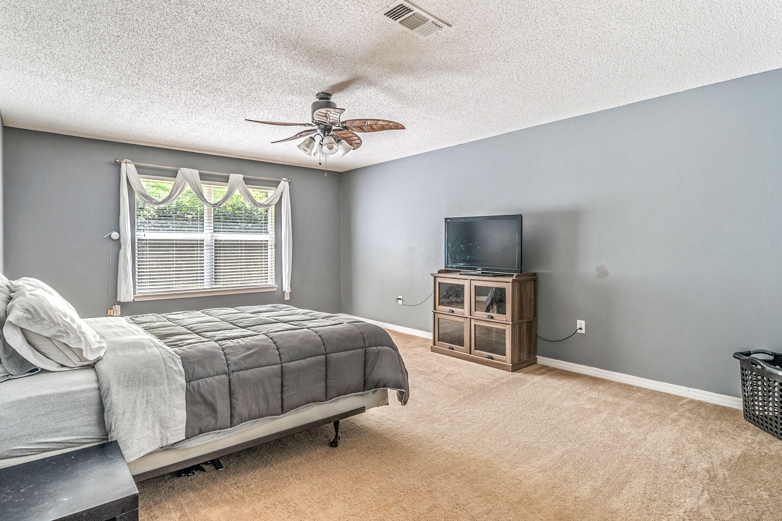 BROOKE ESTATES PH I - Residential