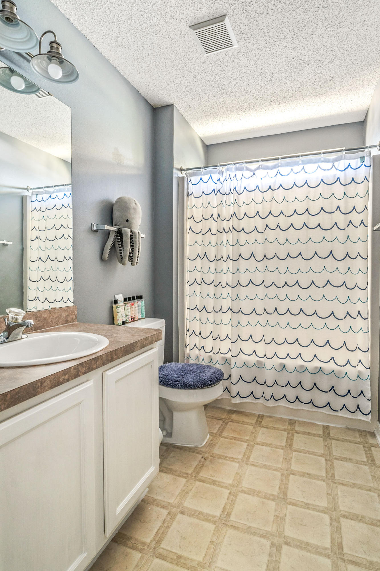 BROOKE ESTATES PH I - Residential