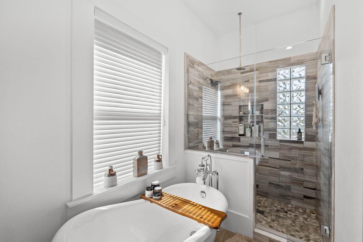INDIAN CREEK S/D - Residential