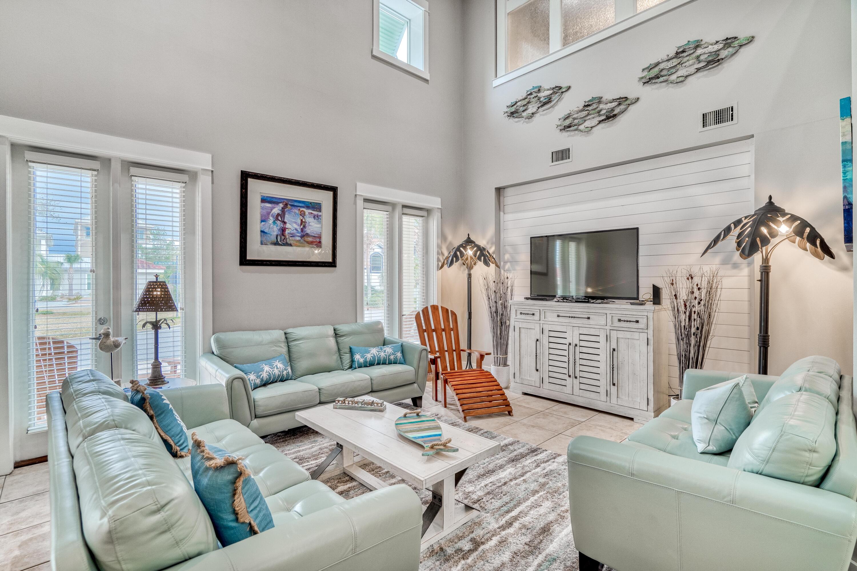 EMERALD WATERS VILLAGE - Residential