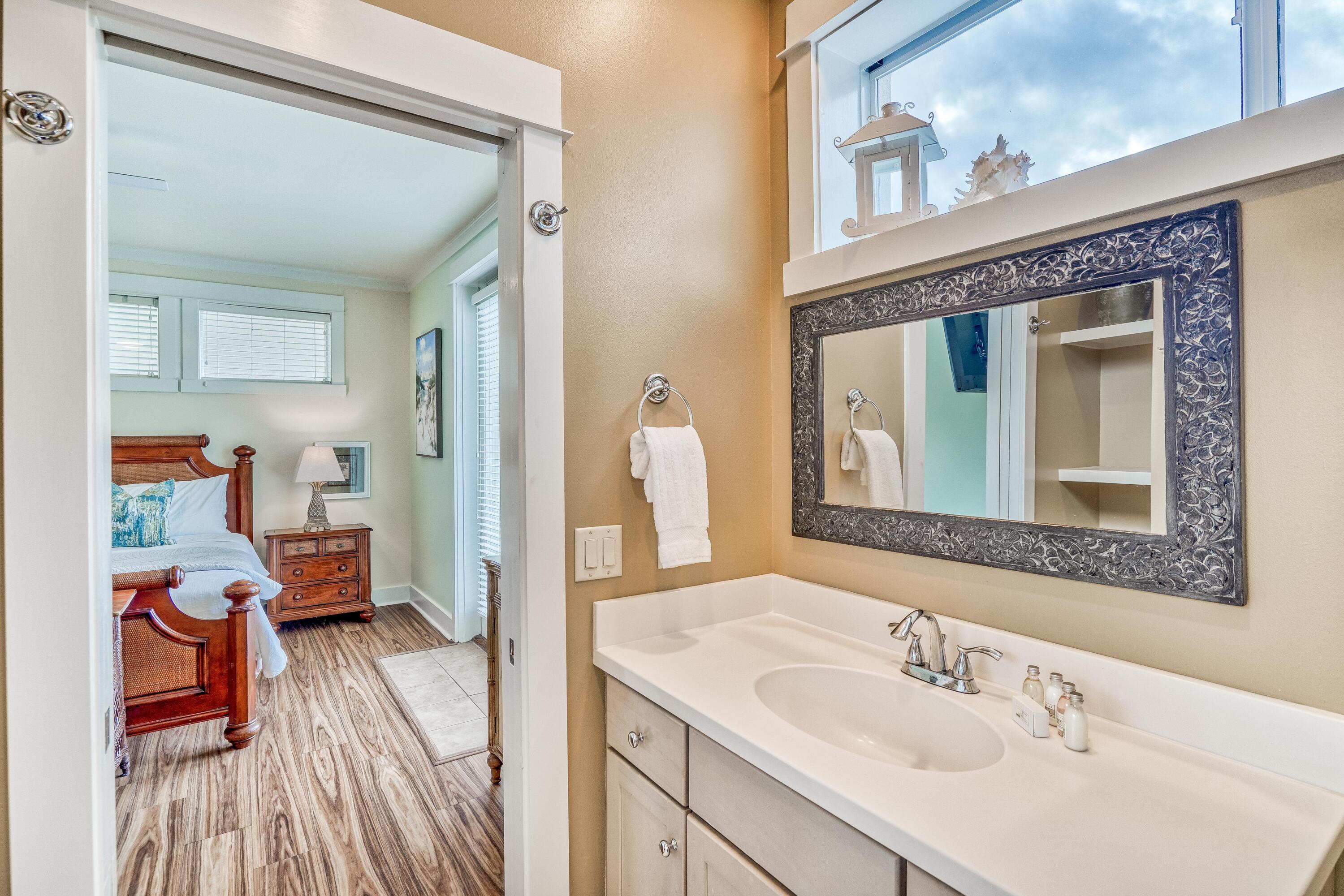 EMERALD WATERS VILLAGE - Residential