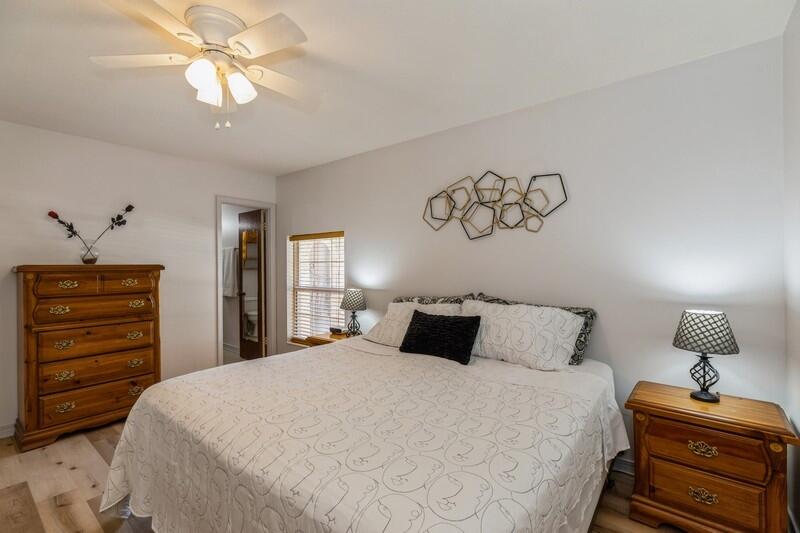 CAROL ANNE MANOR - Residential