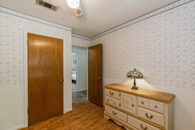 CAROL ANNE MANOR - Residential