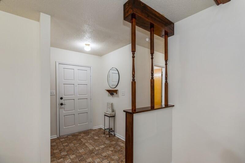 CAROL ANNE MANOR - Residential