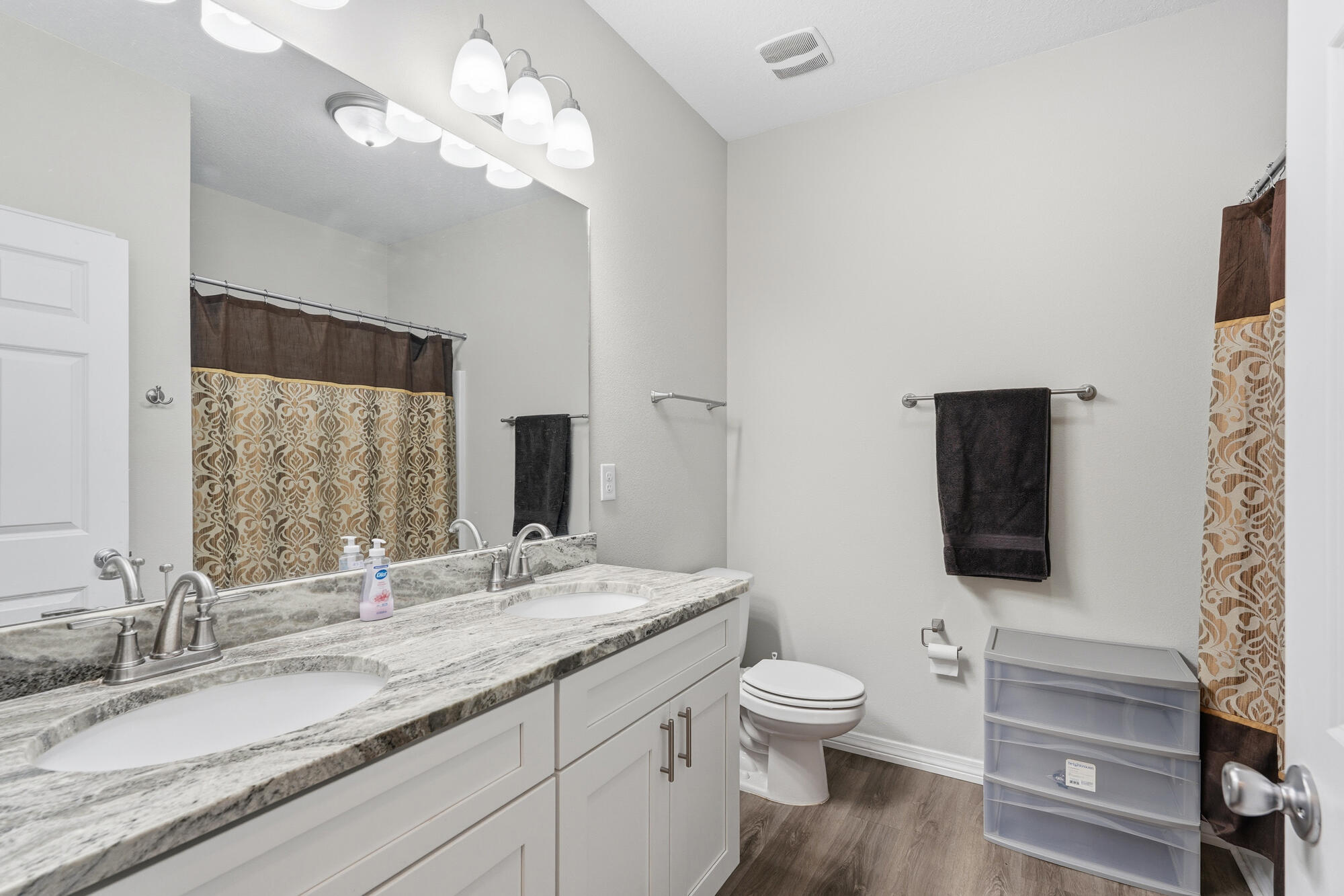 ADAMS POWELL - Residential