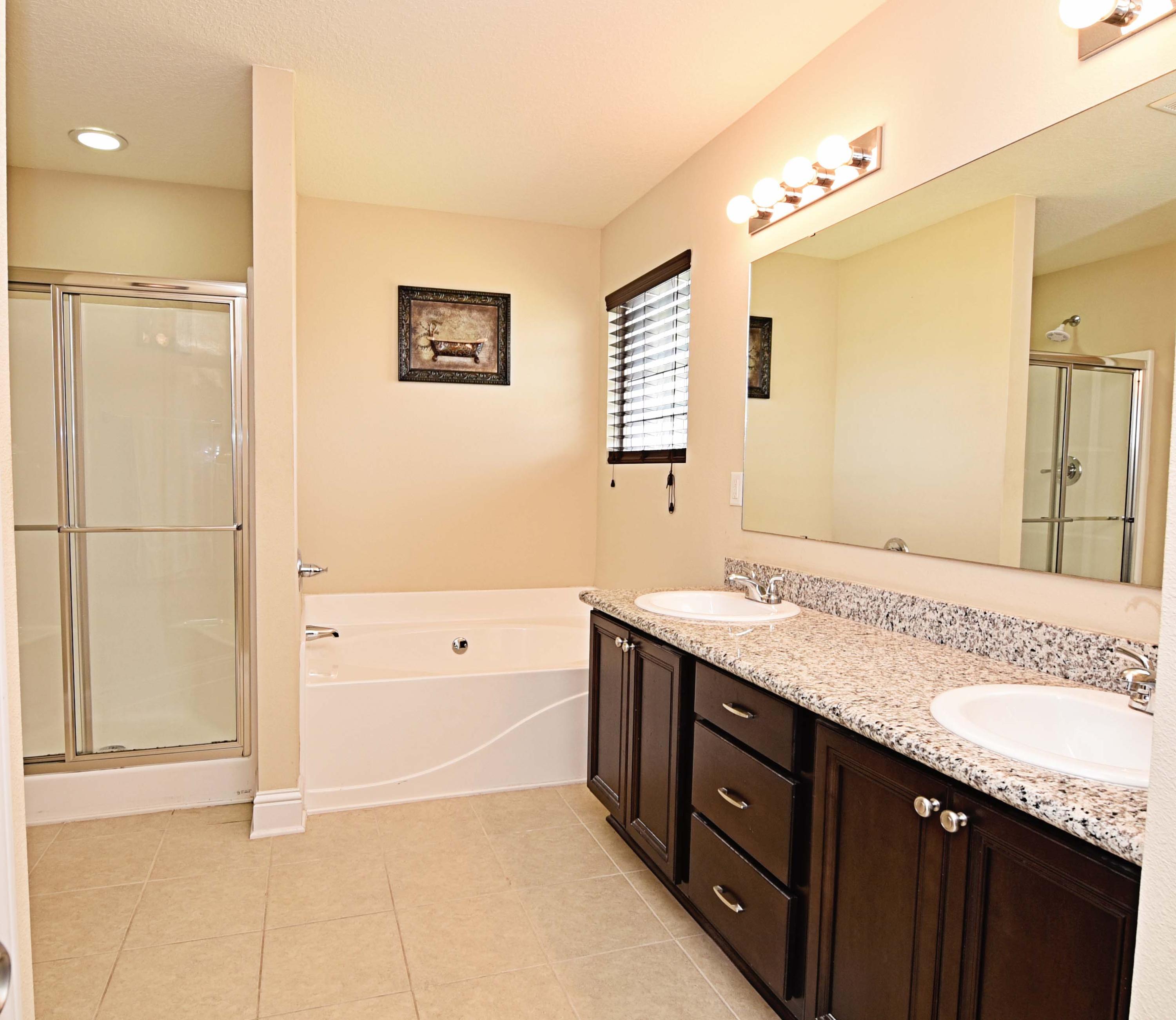 SILVER CREEK ESTATES - Residential