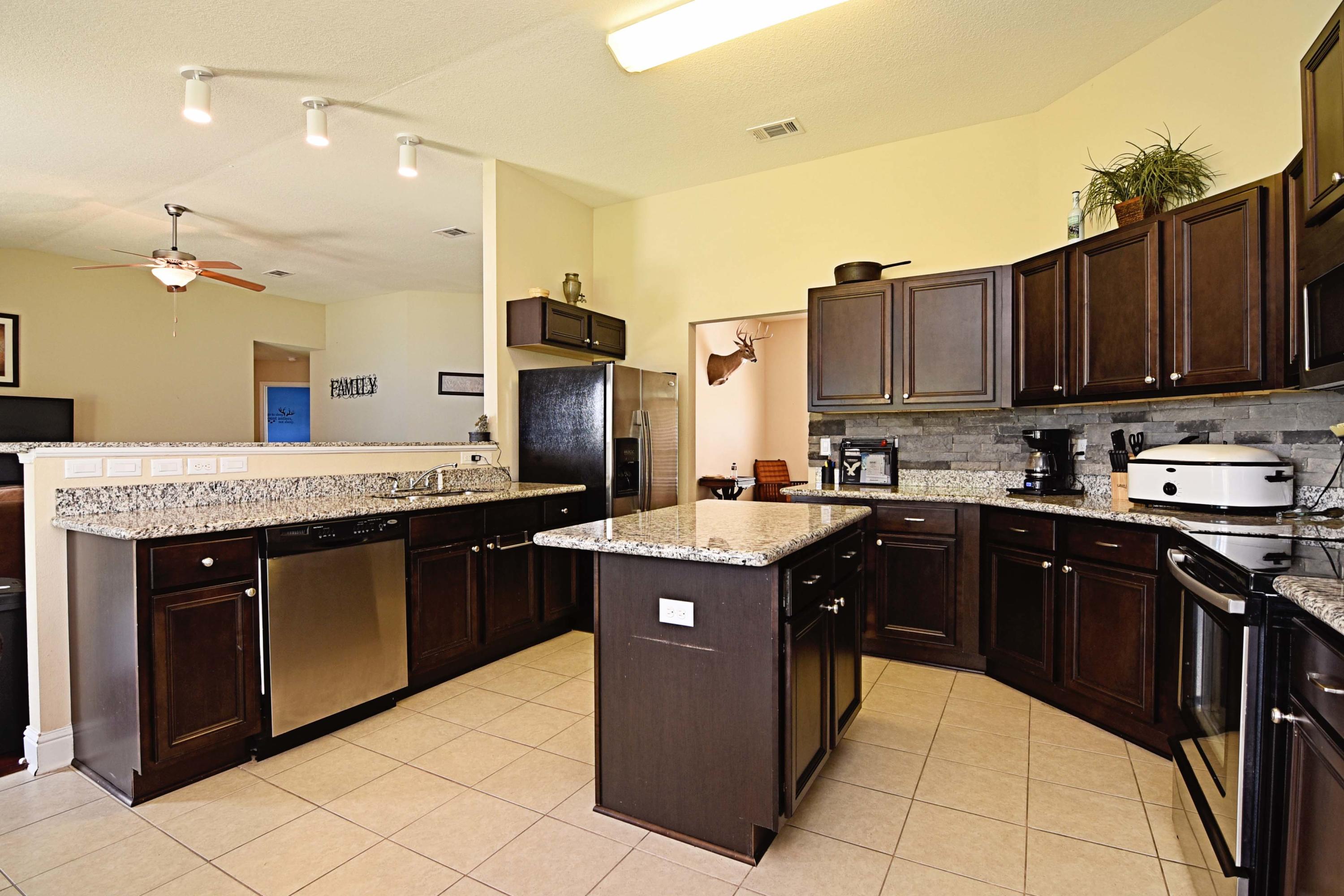 SILVER CREEK ESTATES - Residential