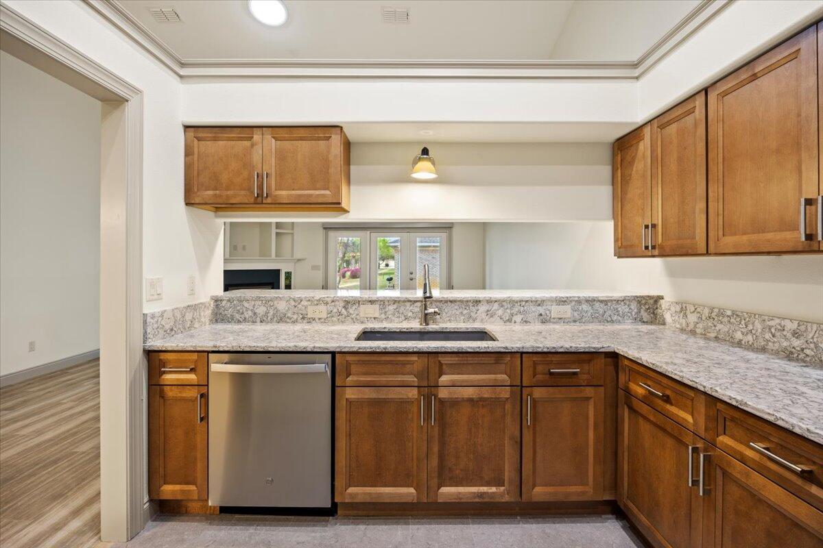 DIAMOND LAKES - Residential