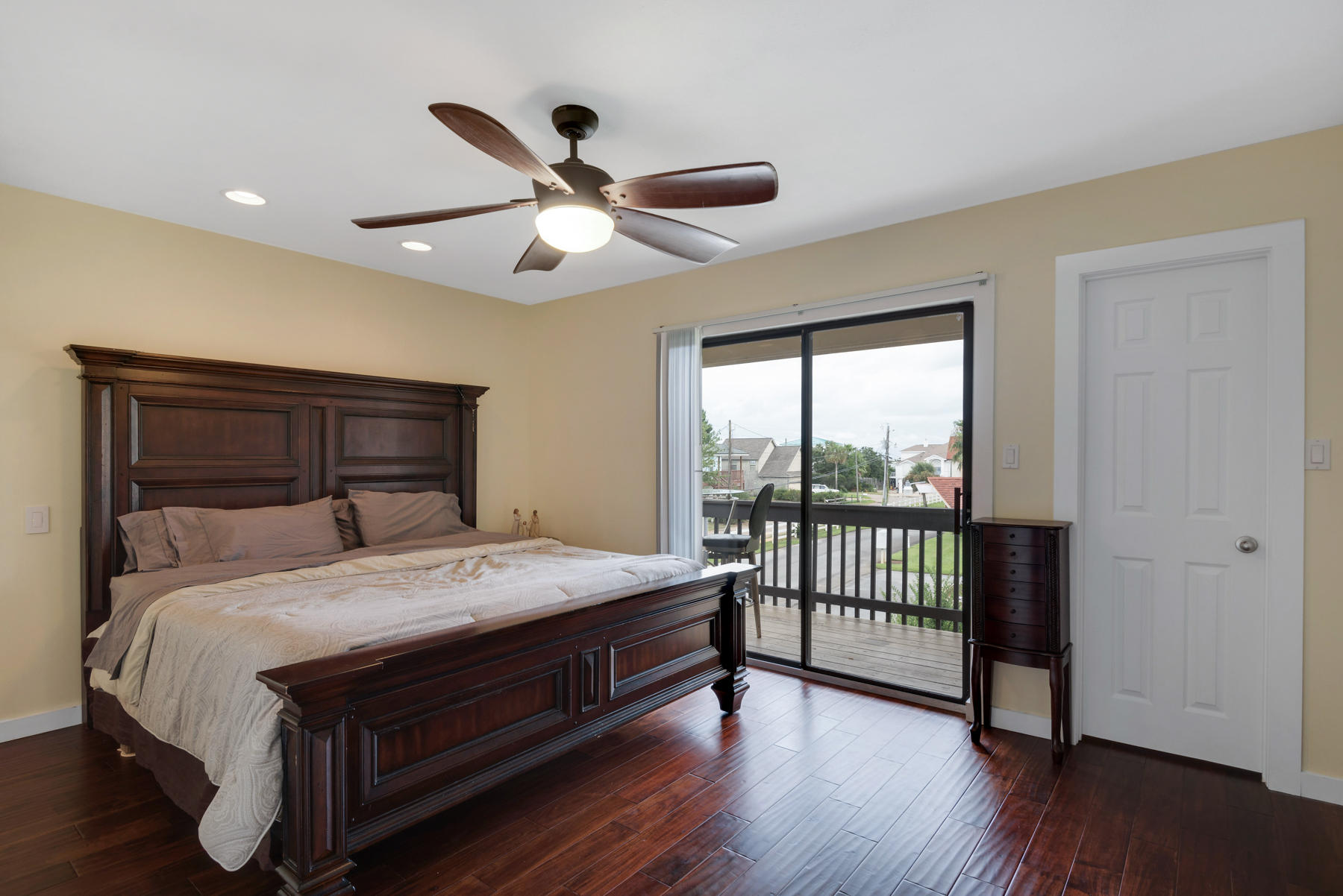 LA MAR WEST T/H PH 2 - Residential