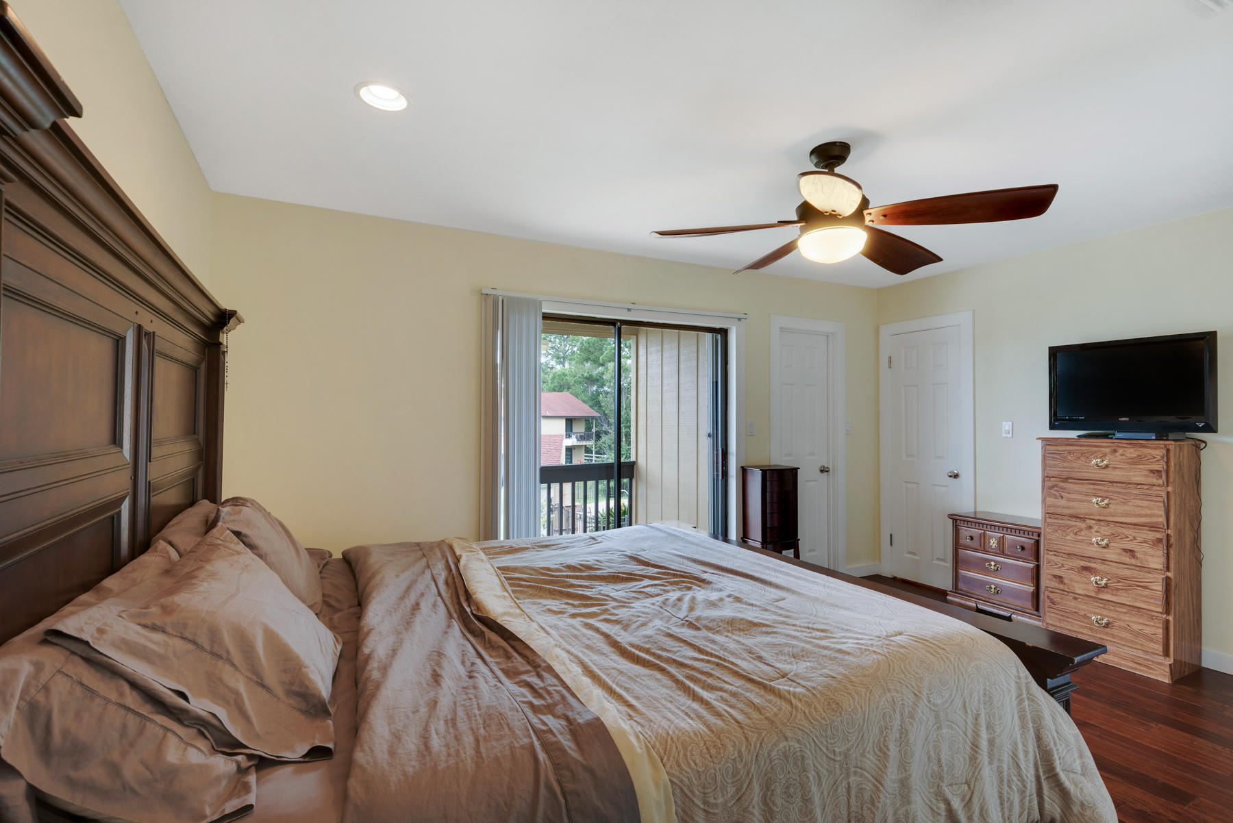 LA MAR WEST T/H PH 2 - Residential