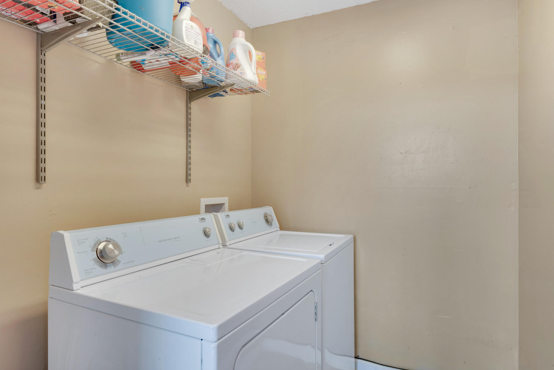 LA MAR WEST T/H PH 2 - Residential