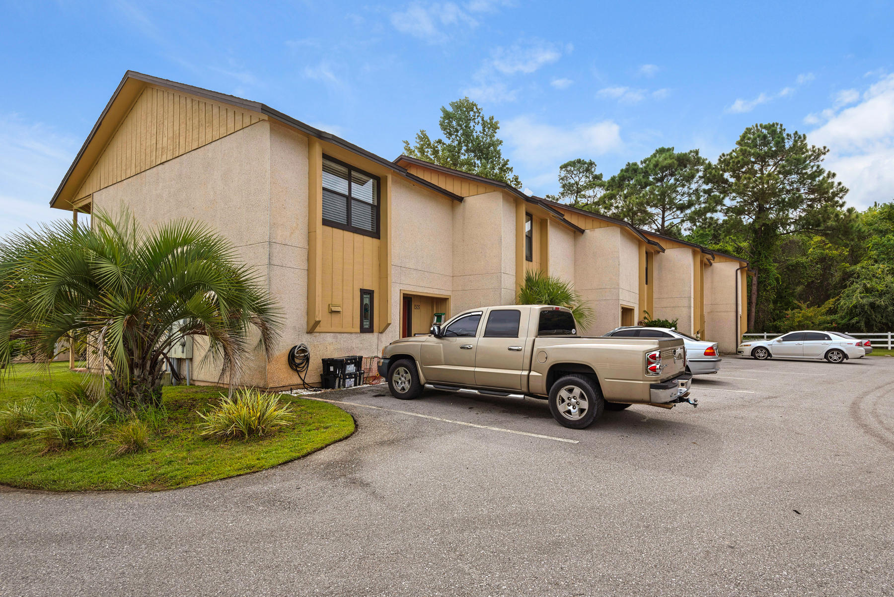 LA MAR WEST T/H PH 2 - Residential