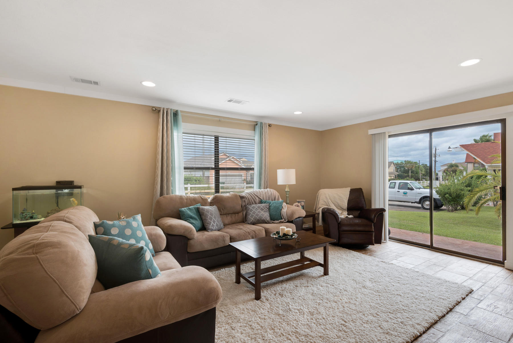 LA MAR WEST T/H PH 2 - Residential