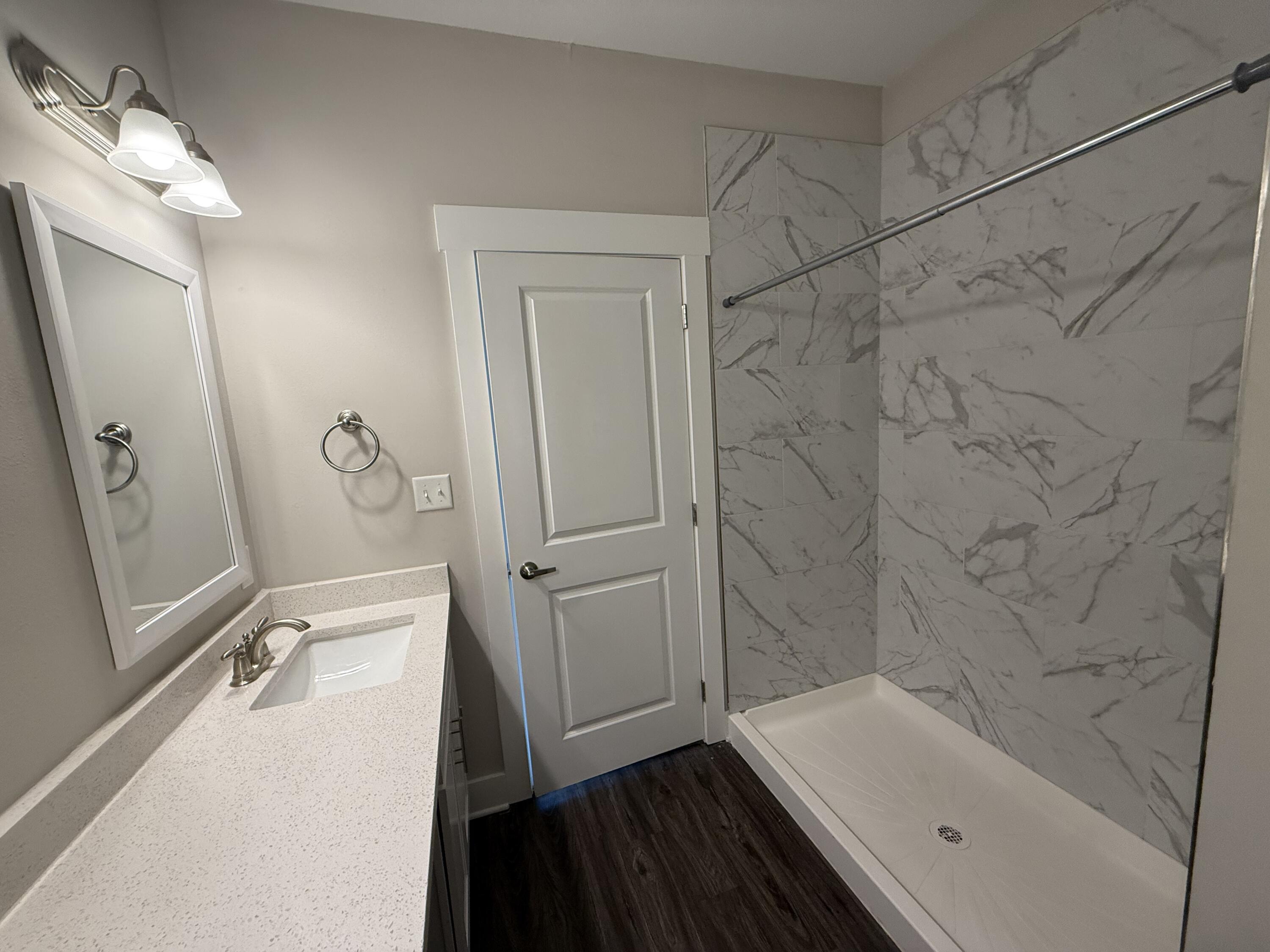 VERANDAS AT FREEPORT - Residential Lease