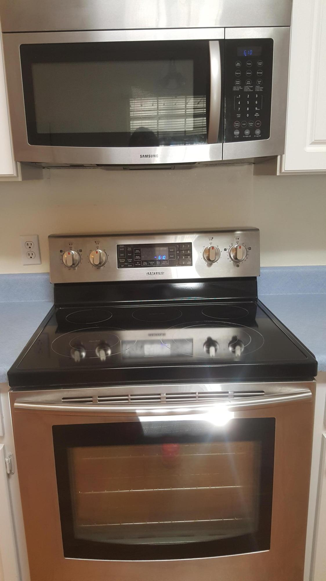 PRO AM ESTATES - Residential