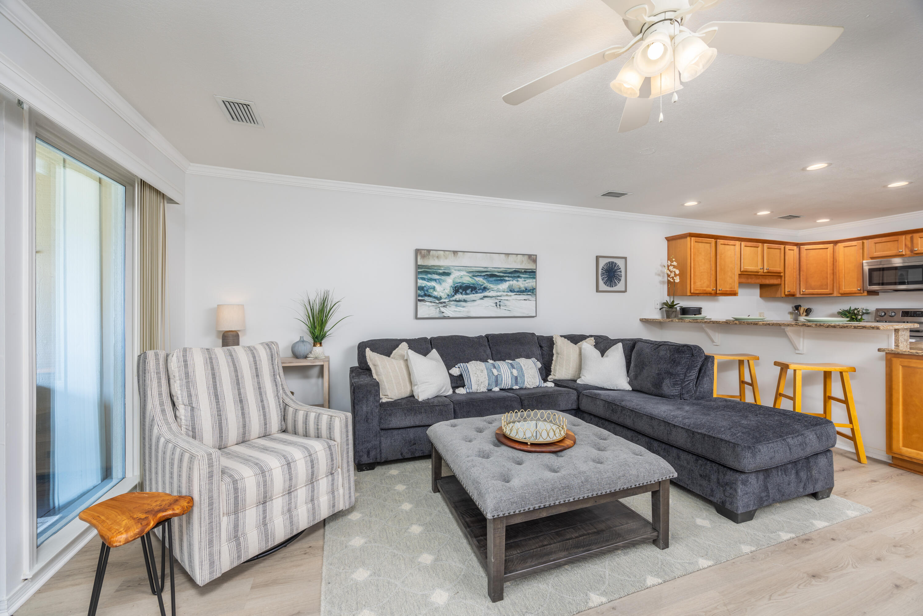 SEASCAPE CONDO PH 7 - Residential