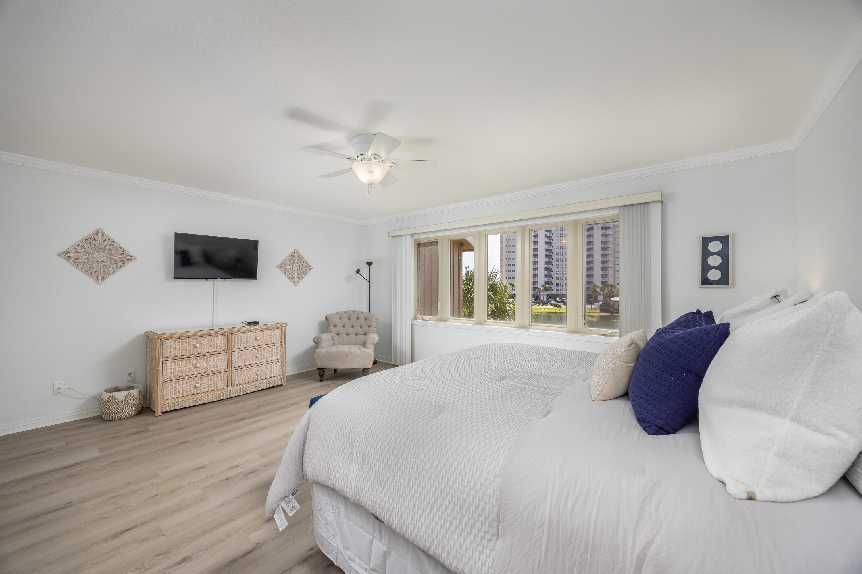 SEASCAPE CONDO PH 7 - Residential