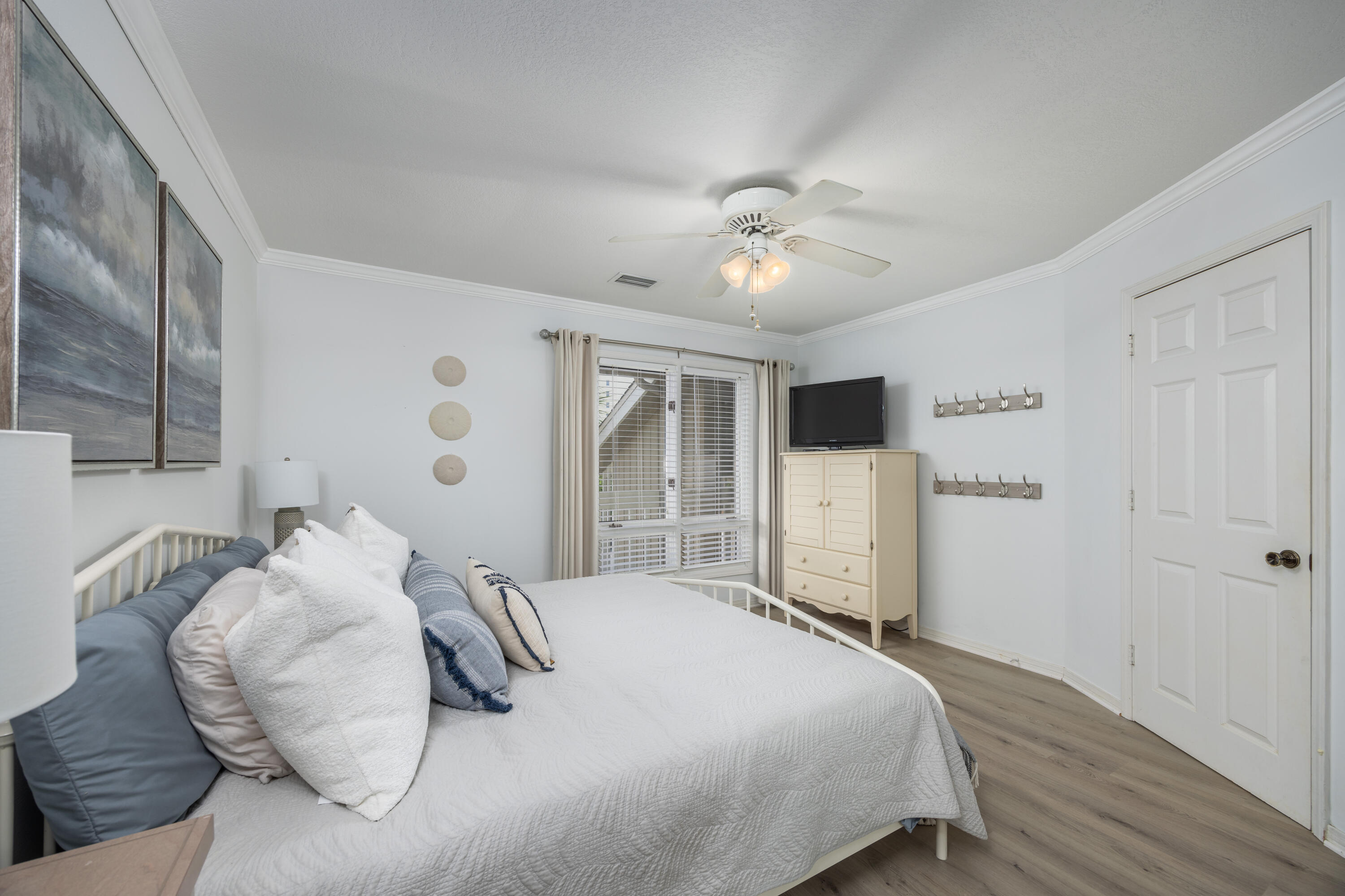 SEASCAPE CONDO PH 7 - Residential