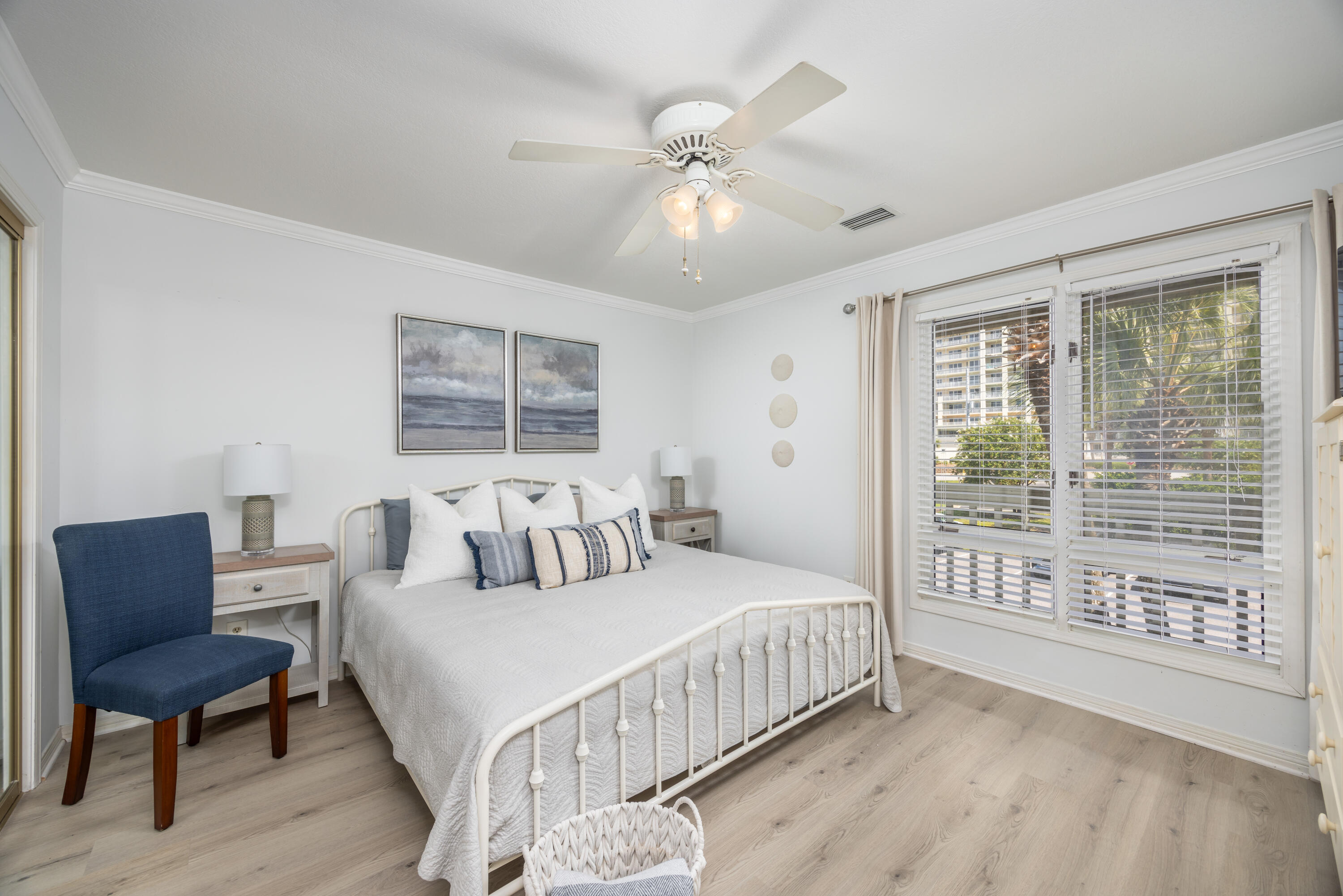 SEASCAPE CONDO PH 7 - Residential