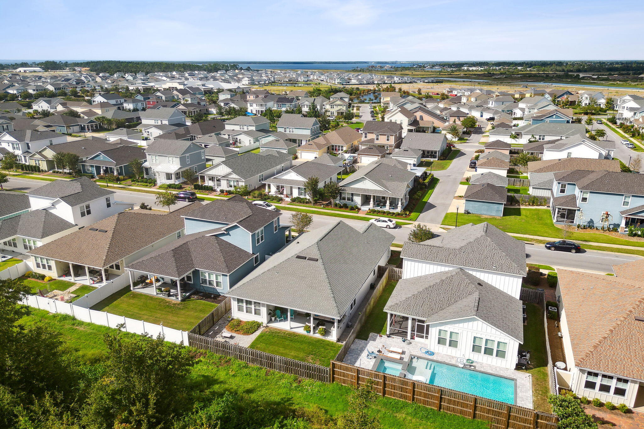 SWEET BAY - Residential