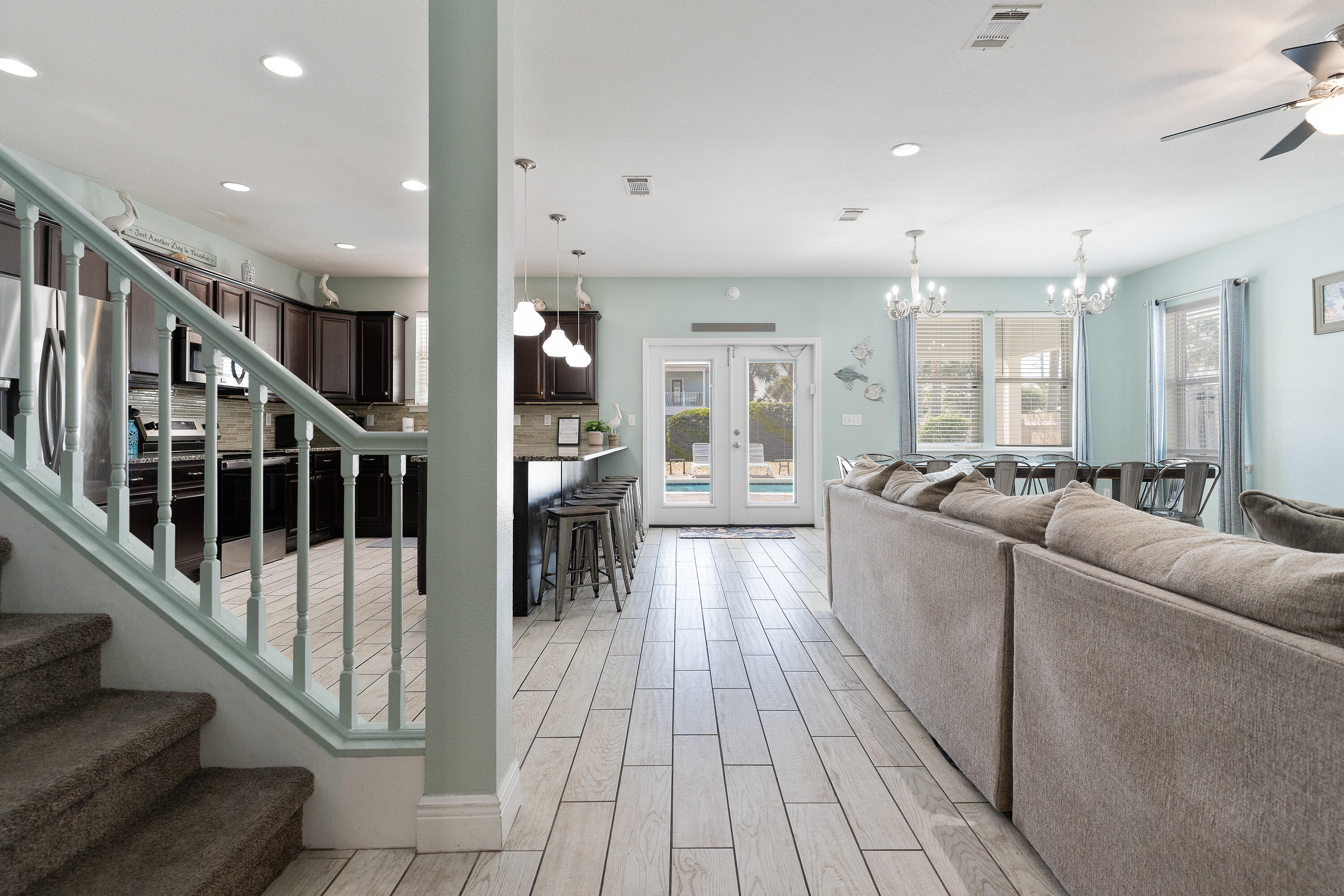 CRYSTAL BEACH - Residential