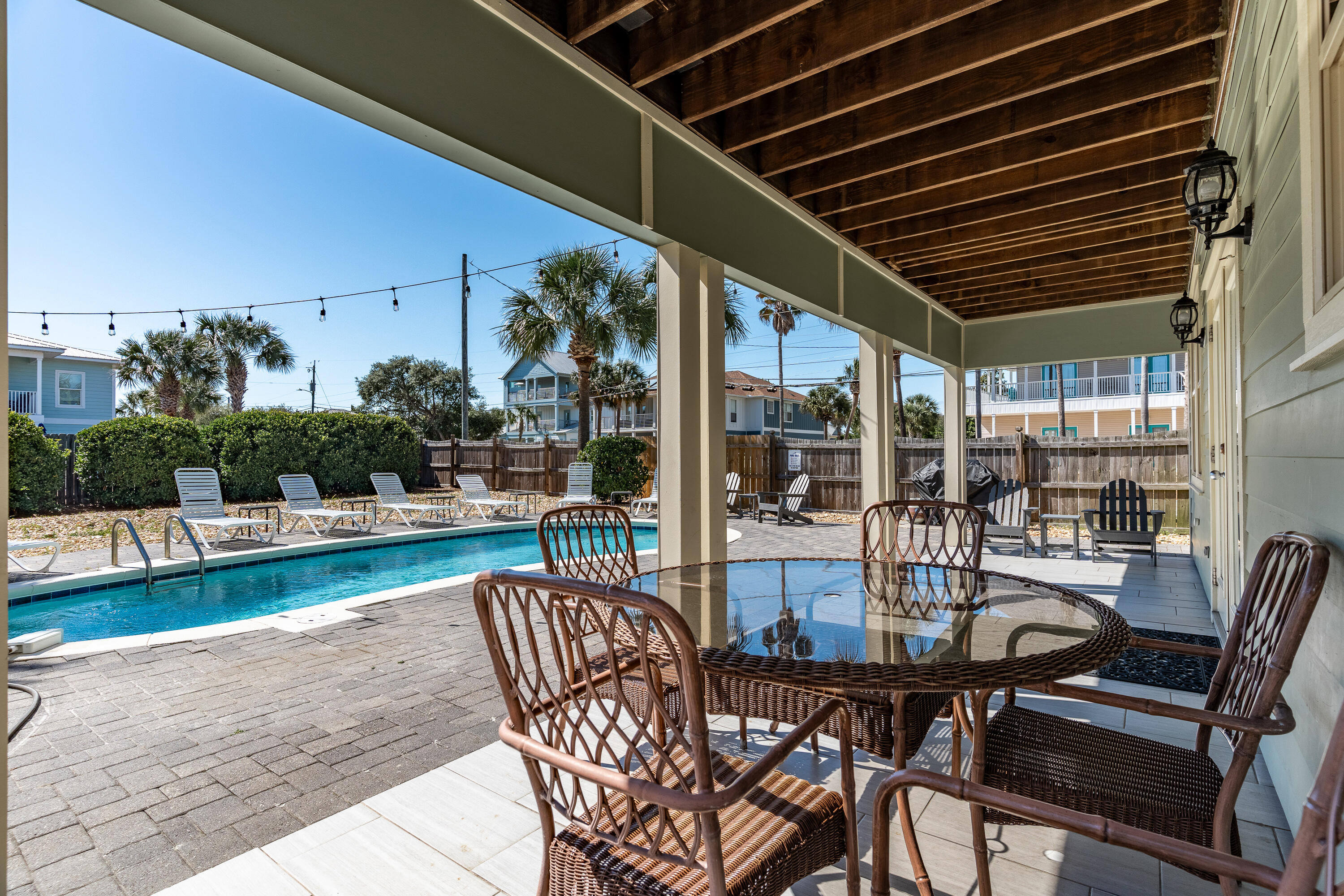 CRYSTAL BEACH - Residential