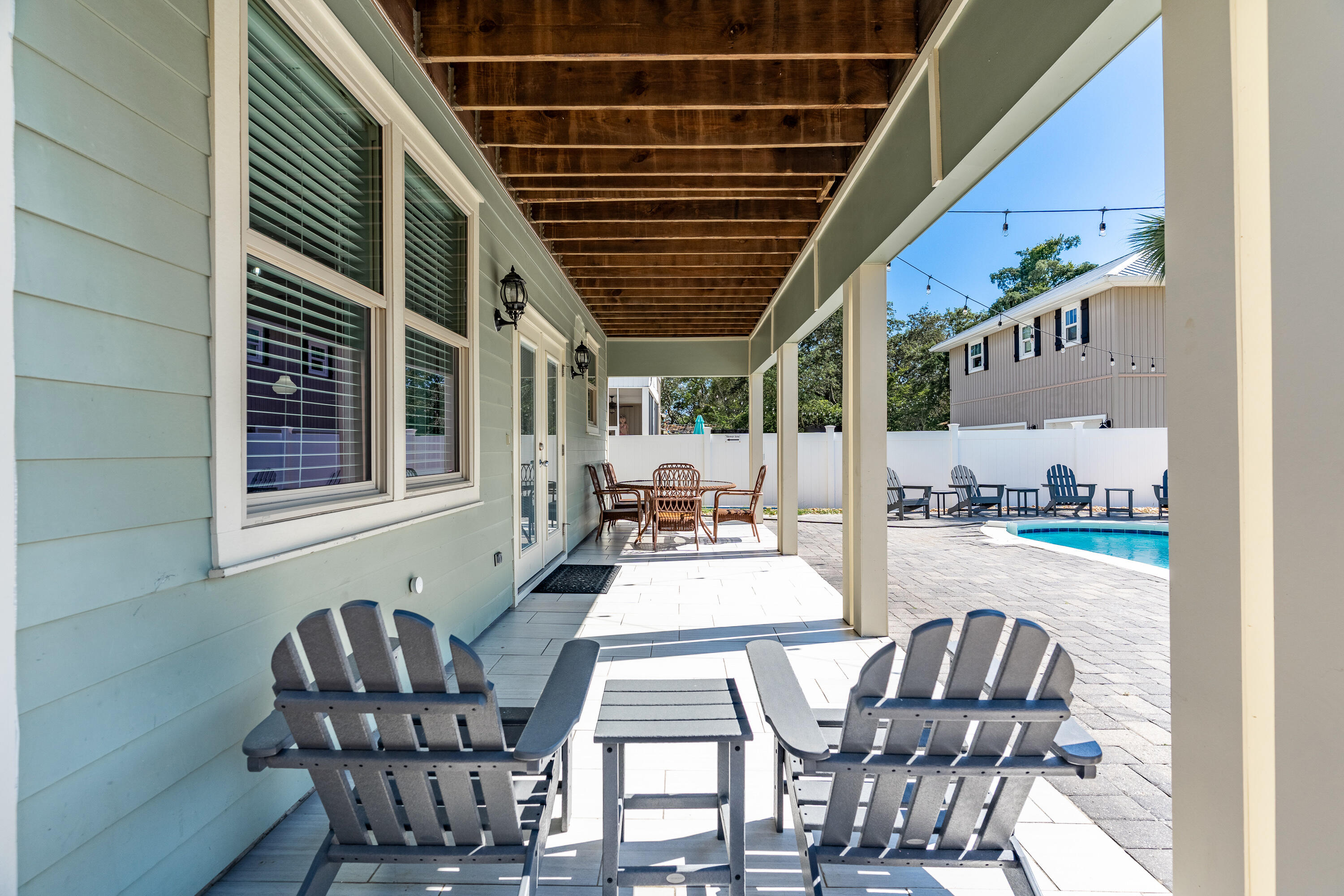 CRYSTAL BEACH - Residential