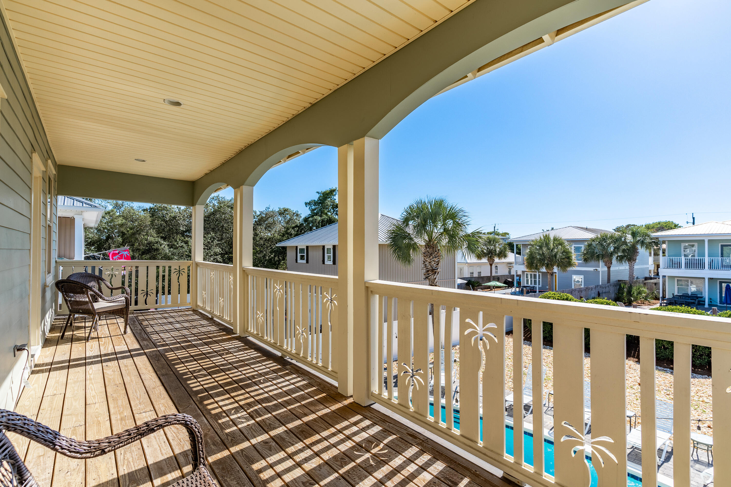 CRYSTAL BEACH - Residential