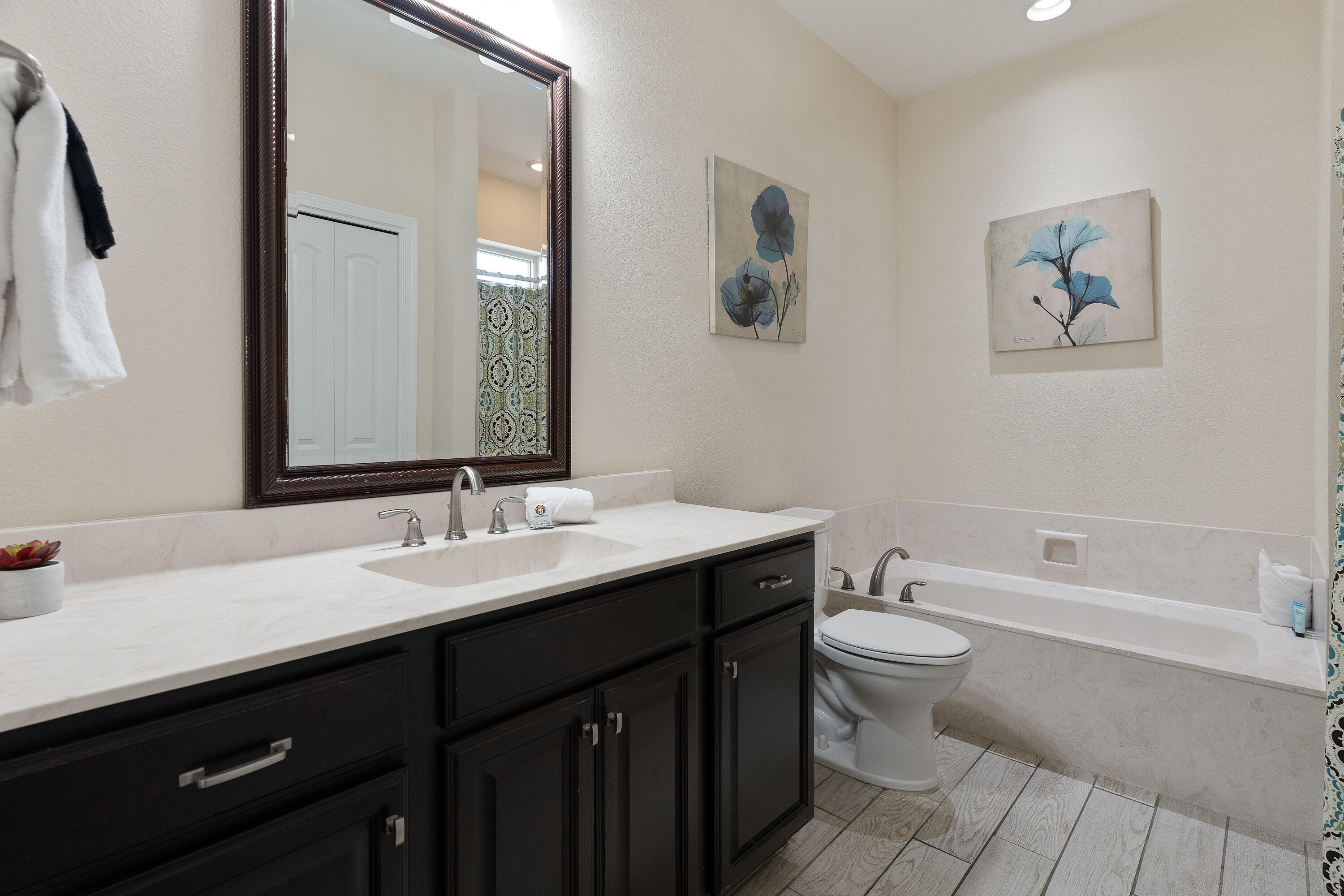 CRYSTAL BEACH - Residential