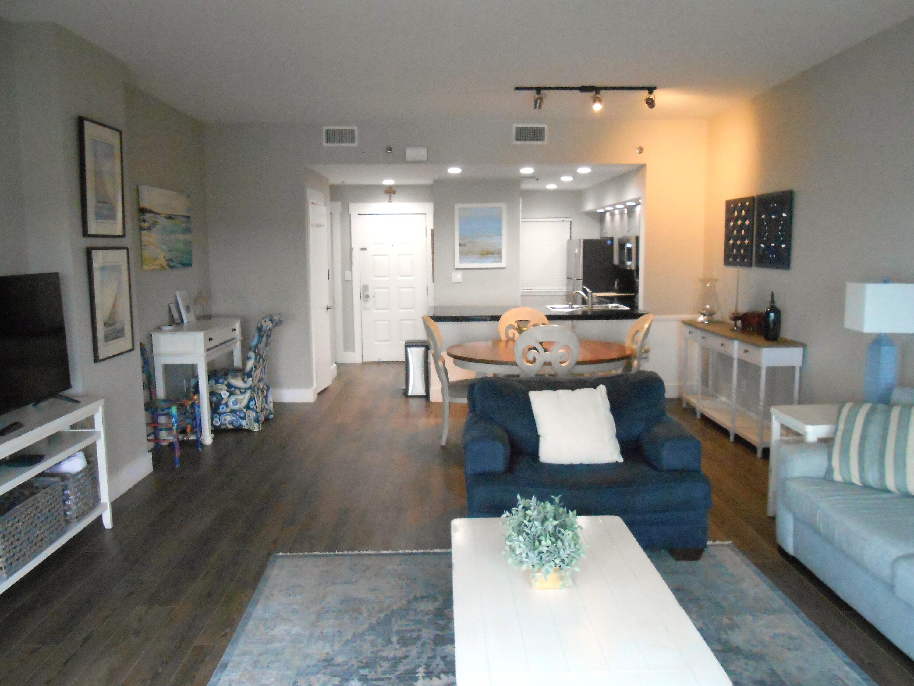 TOPS'L BEACH MANOR - Residential