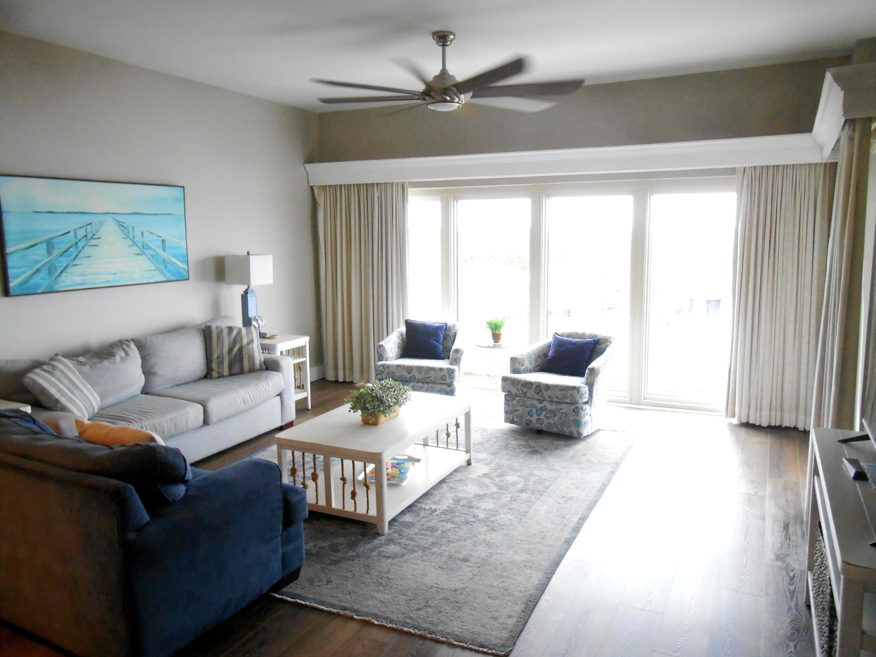 TOPS'L BEACH MANOR - Residential