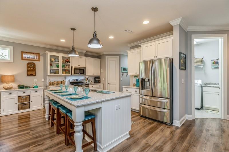 HAMMOCK BAY - Residential