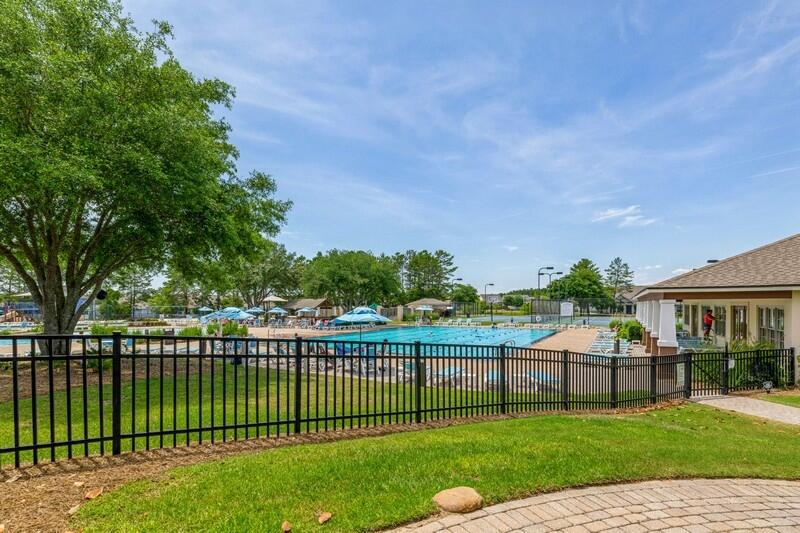 HAMMOCK BAY - Residential