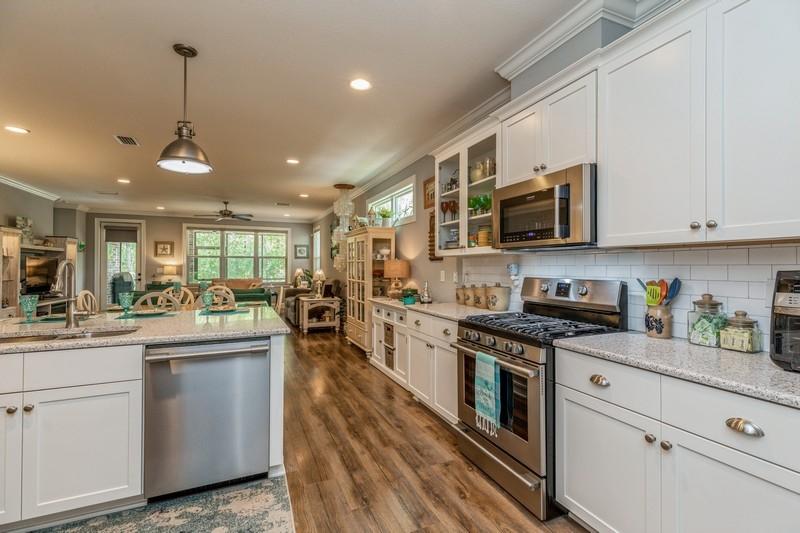 HAMMOCK BAY - Residential