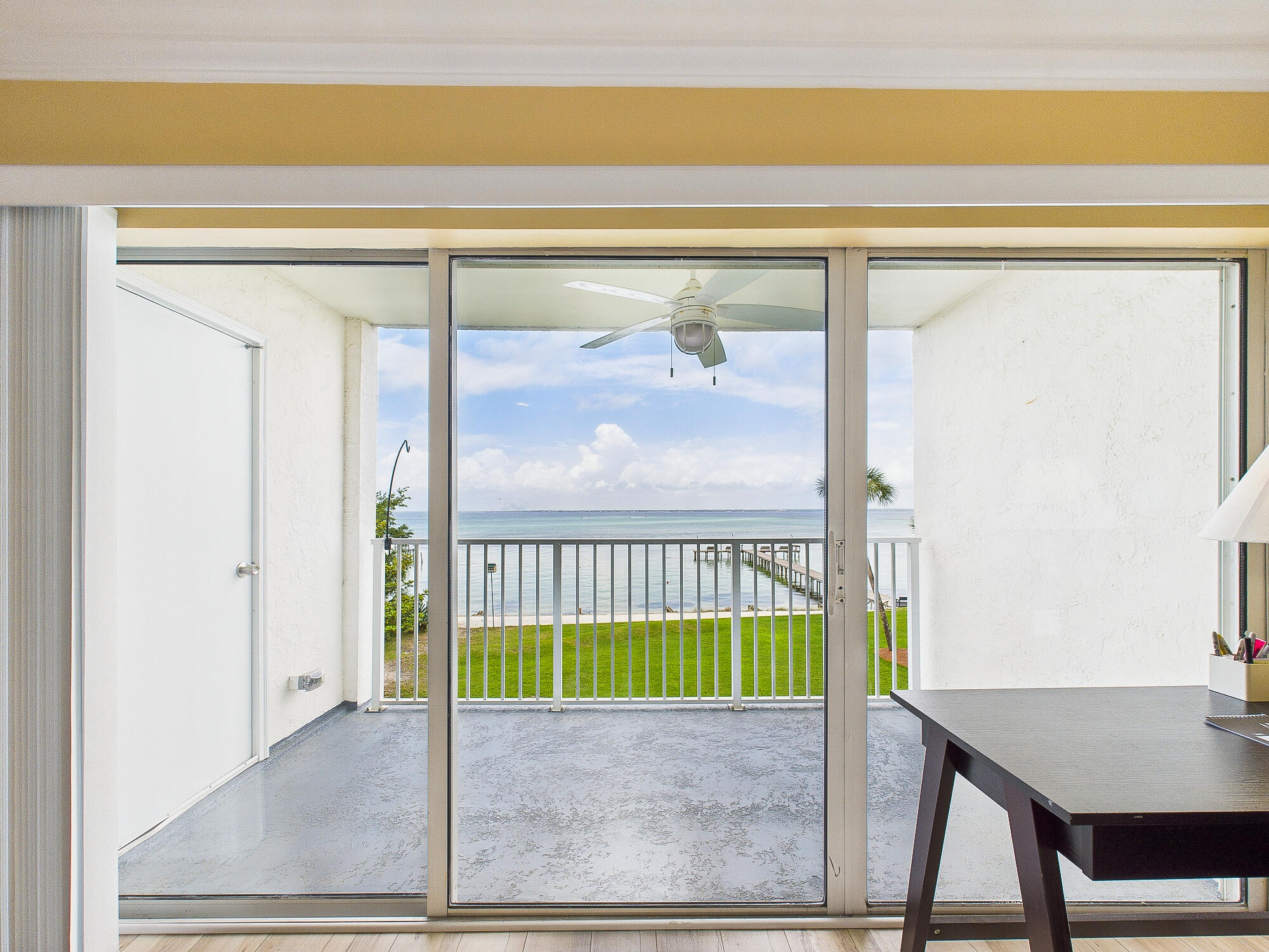 VALENCIA CONDO - Residential