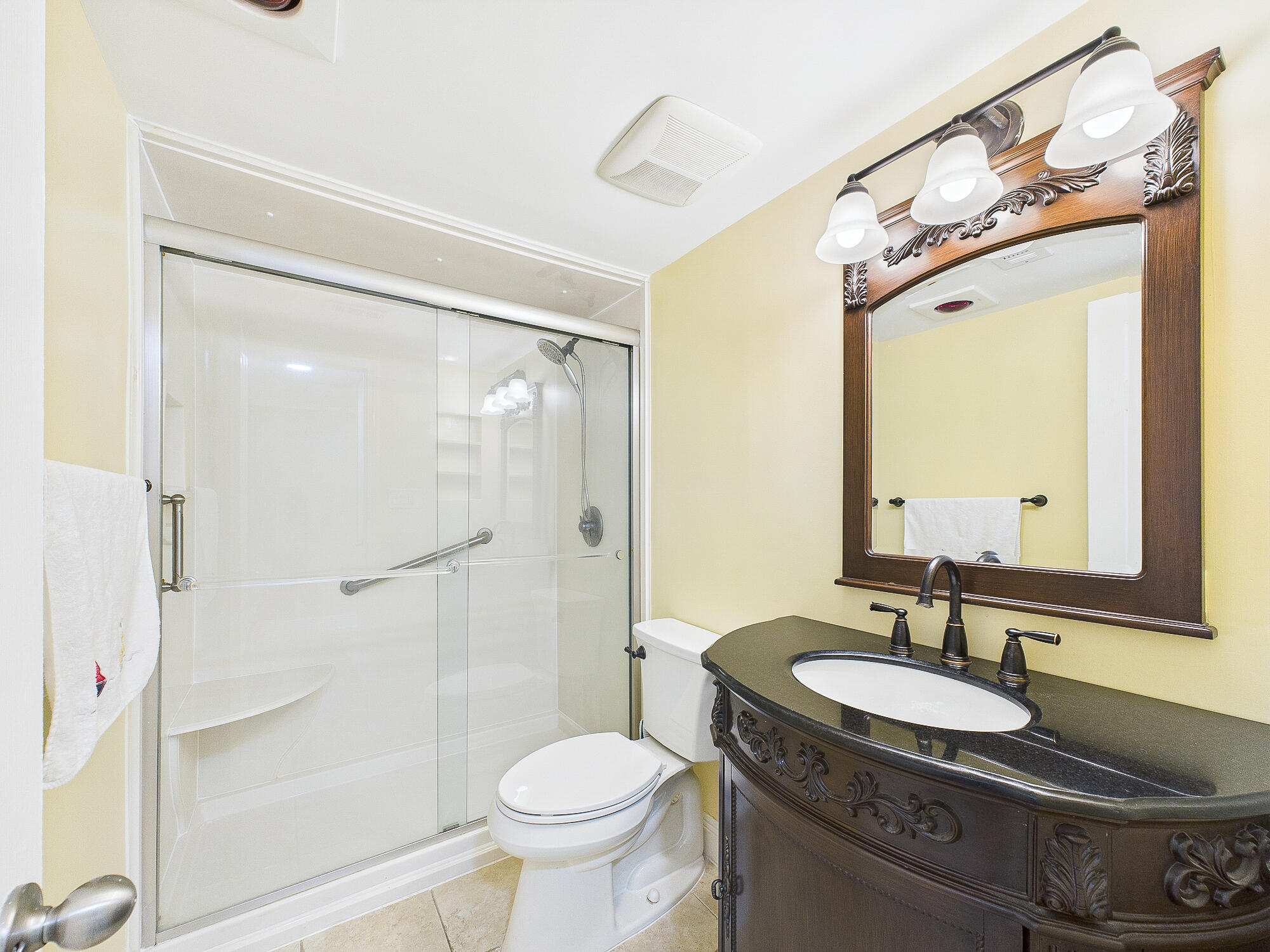 VALENCIA CONDO - Residential