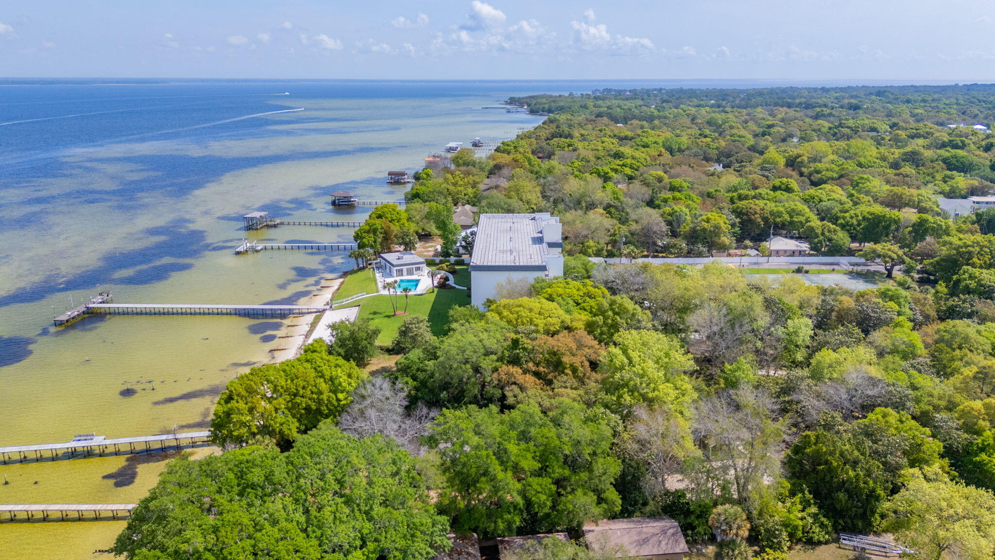 VALENCIA CONDO - Residential