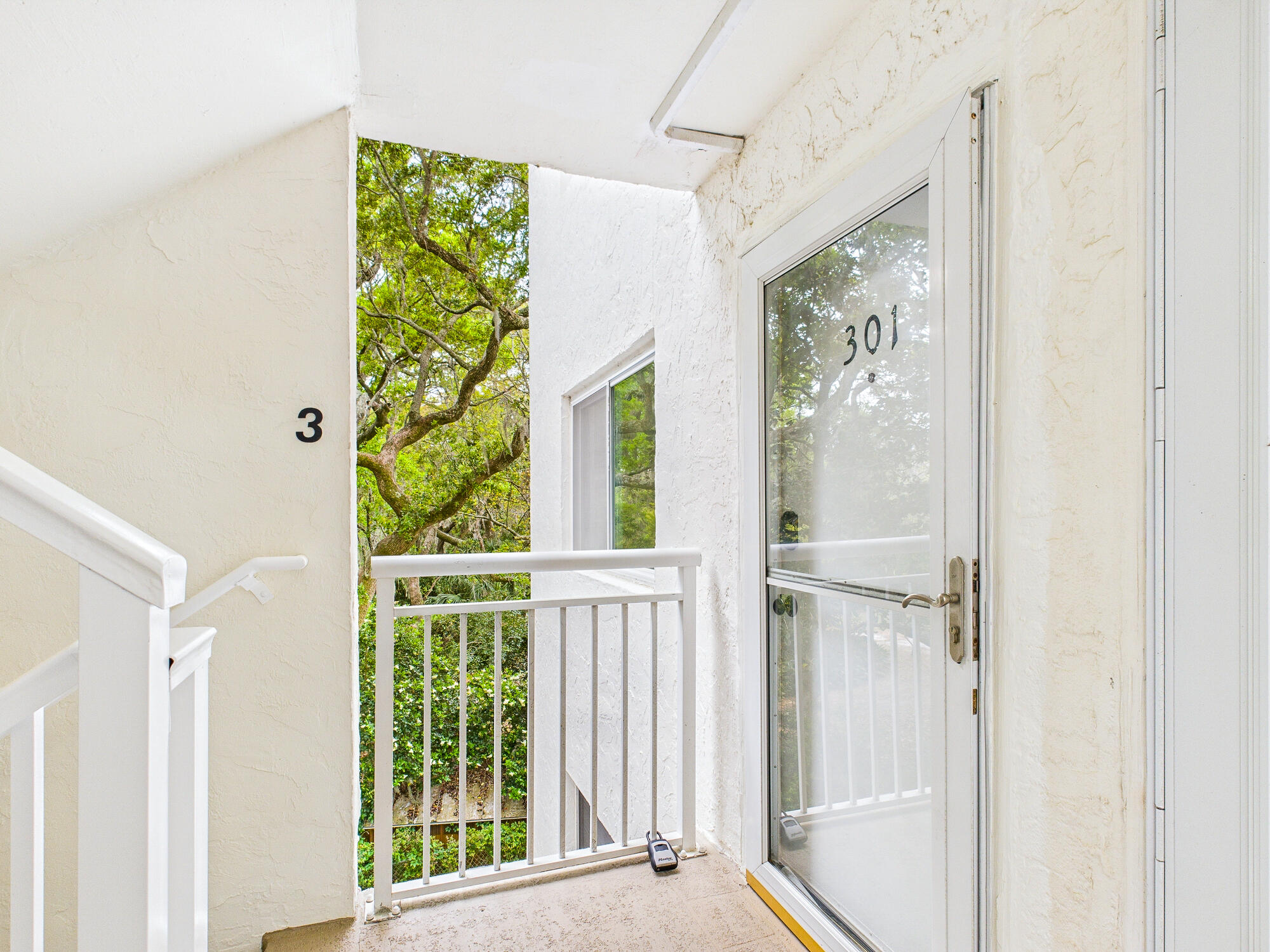VALENCIA CONDO - Residential