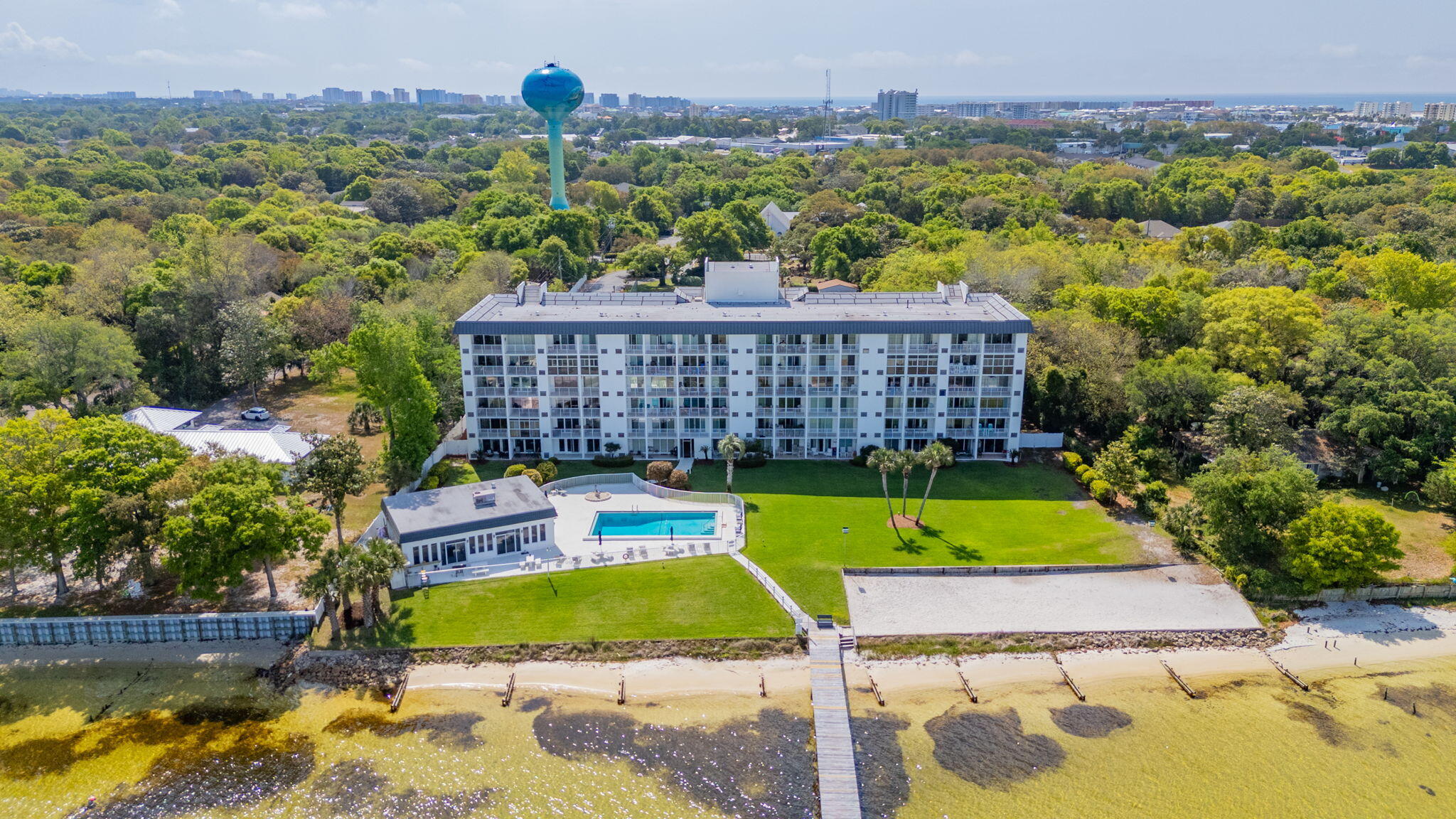 VALENCIA CONDO - Residential